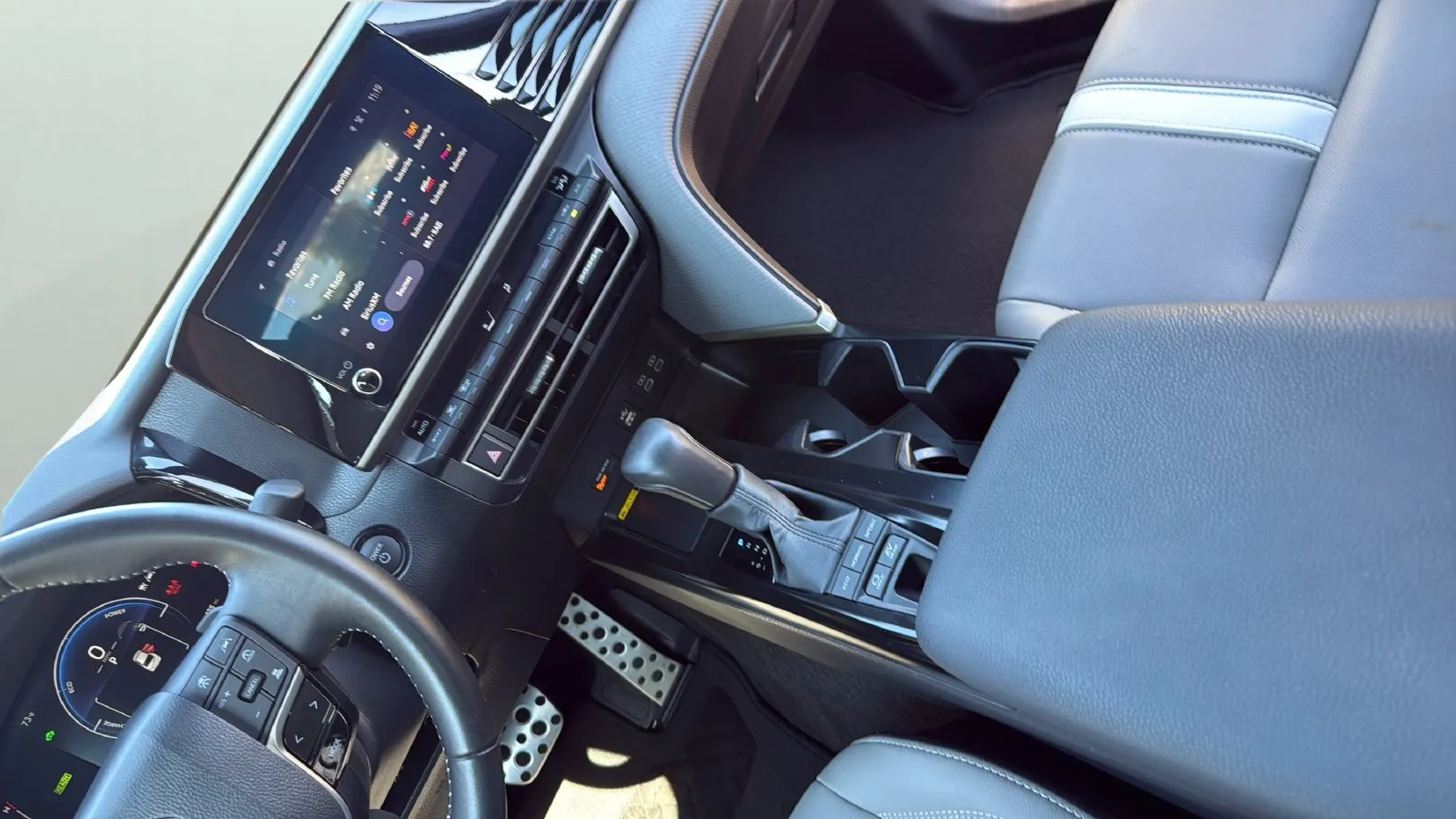 Toyota Camry photo 20