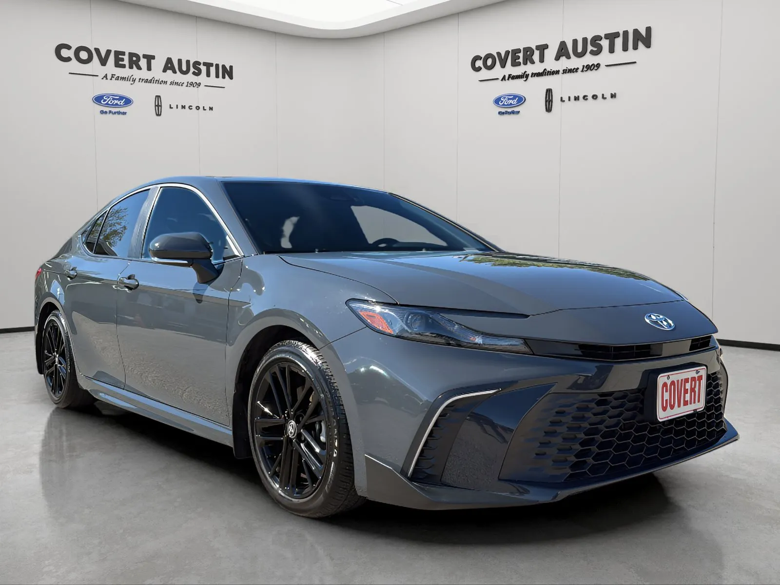 Toyota Camry photo 7