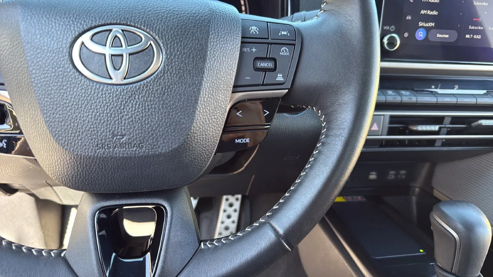 Toyota Camry photo 15