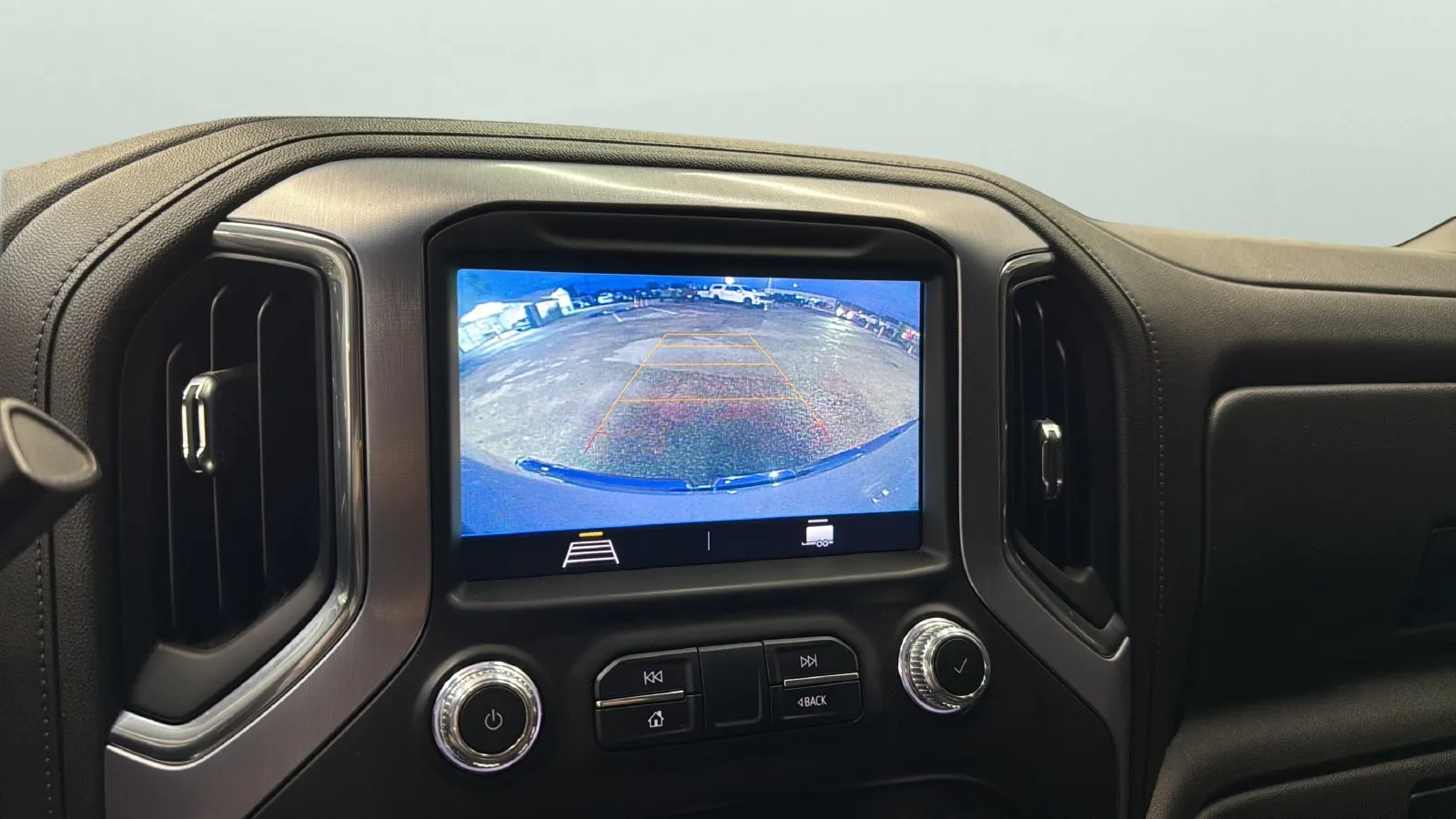 GMC Sierra photo 16