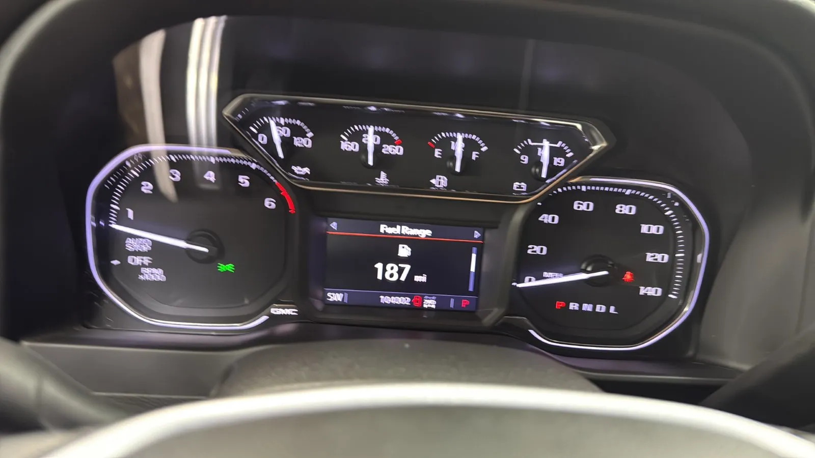 GMC Sierra photo 11