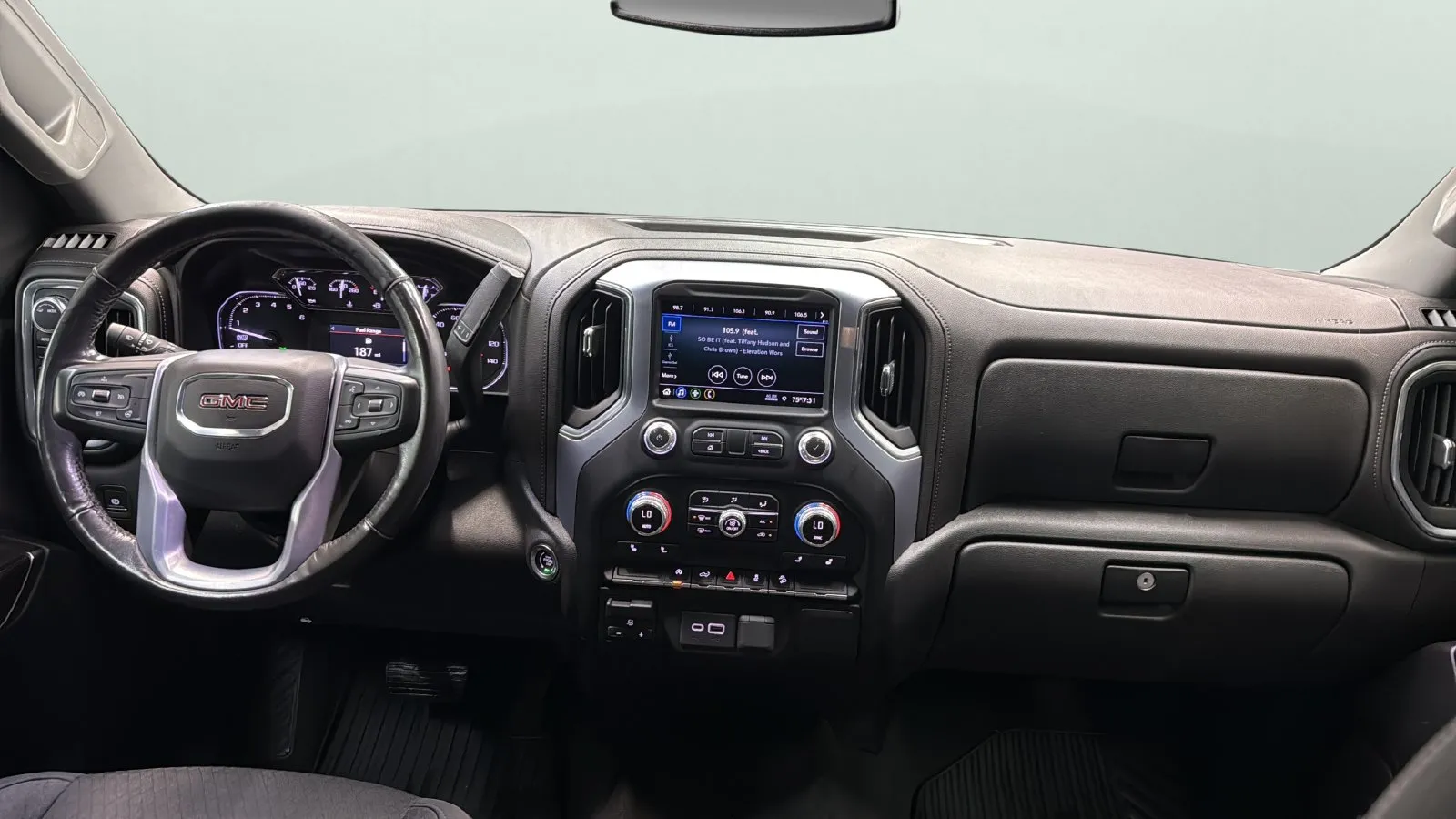 GMC Sierra photo 19