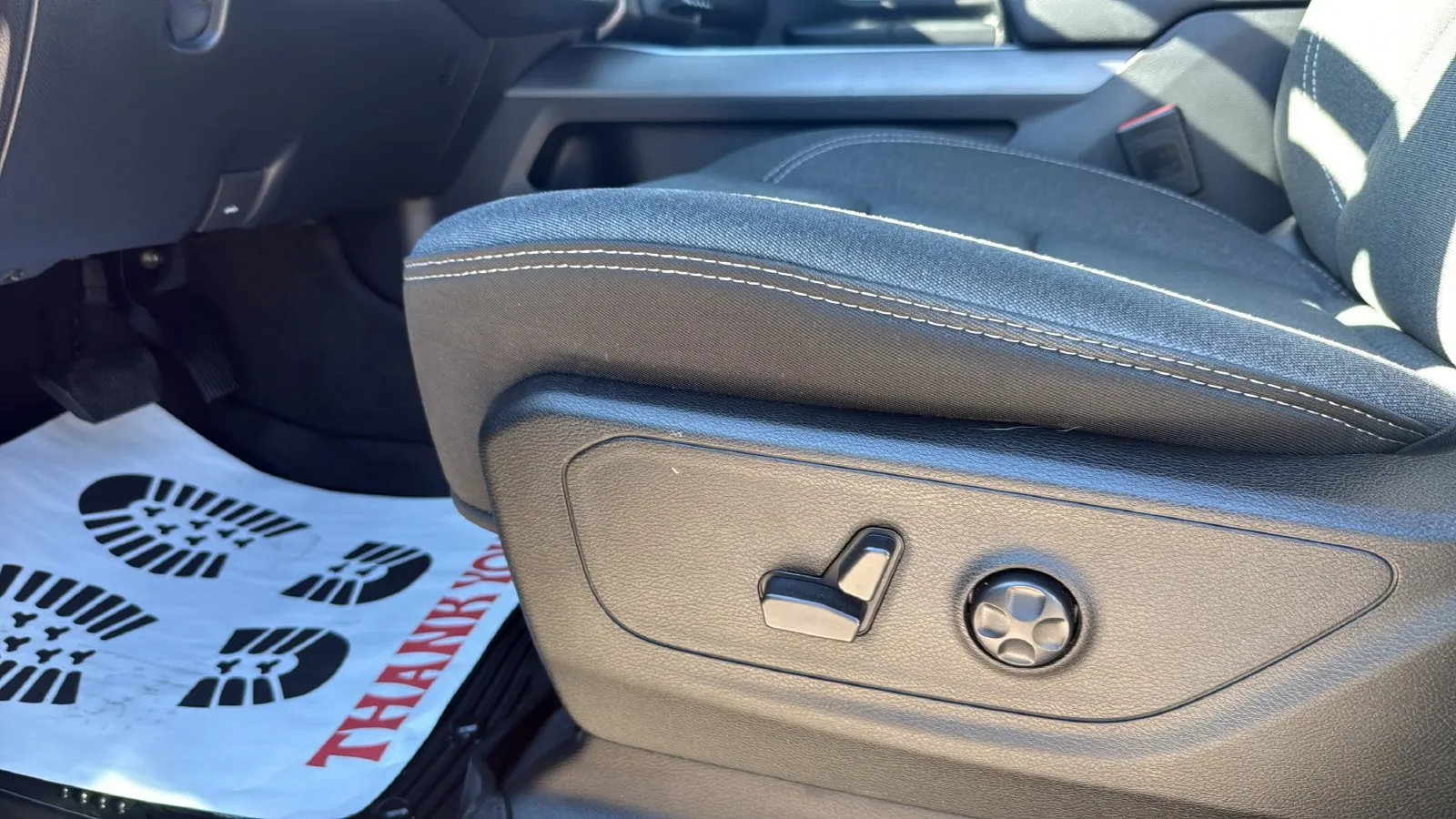 Ram 1500 photo 10