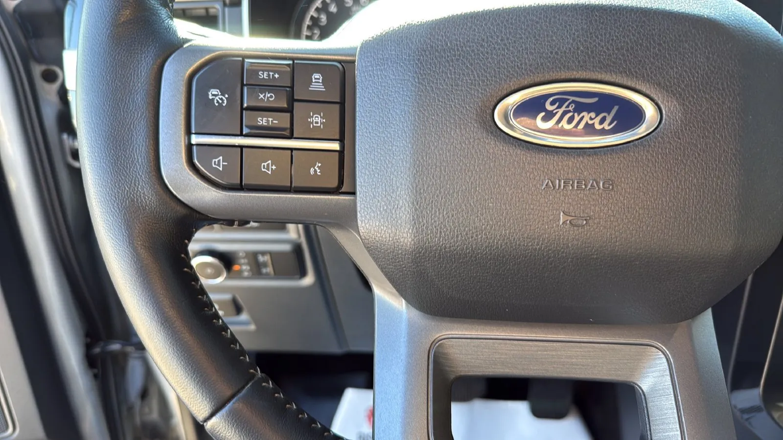 Ford F-150 photo 11
