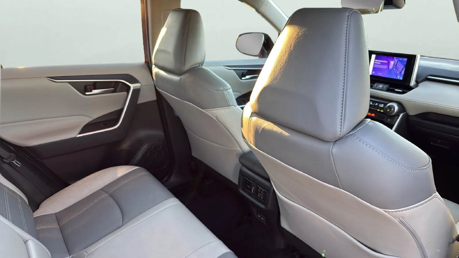 Toyota RAV4 photo 25