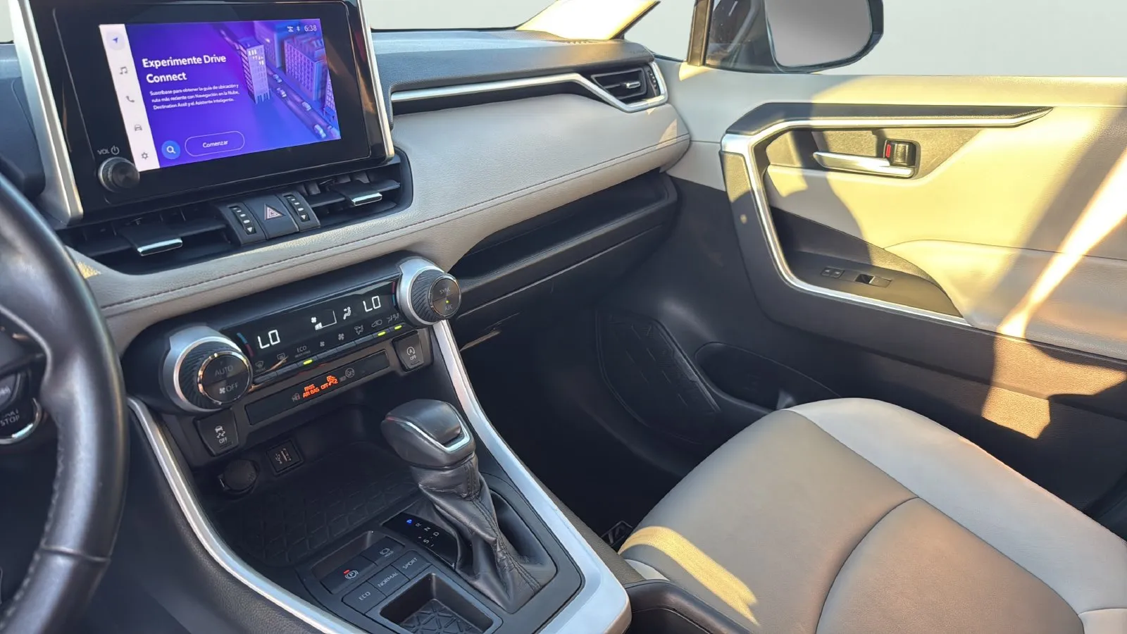 Toyota RAV4 photo 16