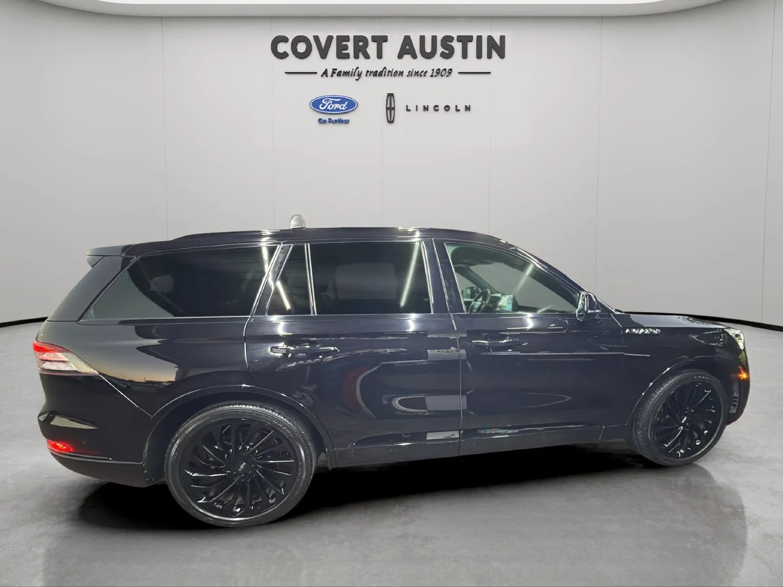 Lincoln Aviator photo 6