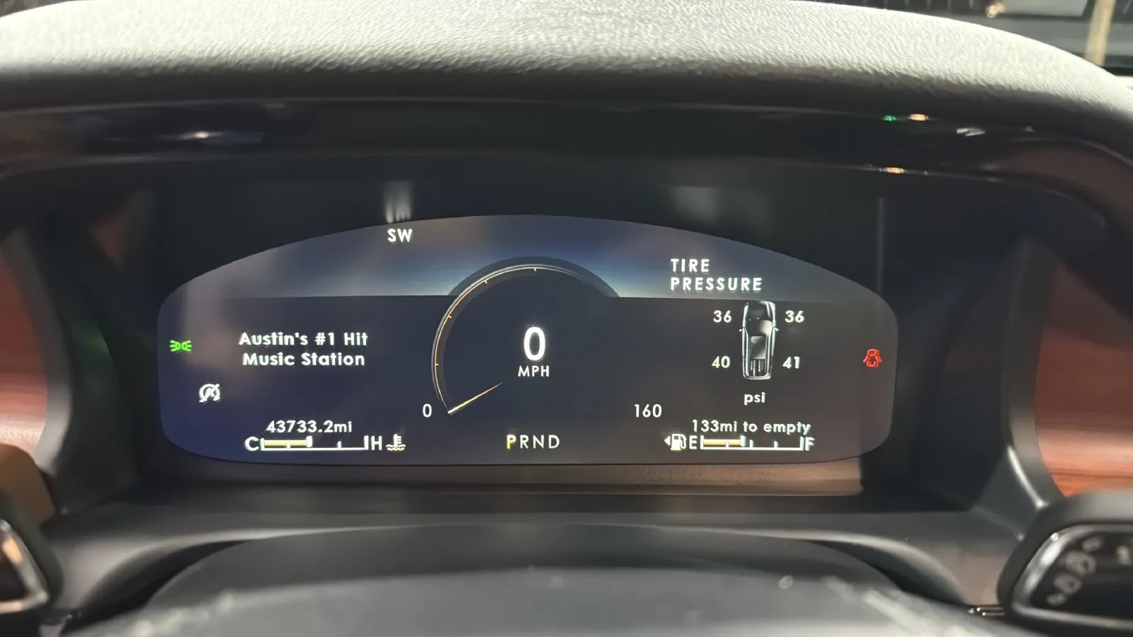 Lincoln Aviator photo 13
