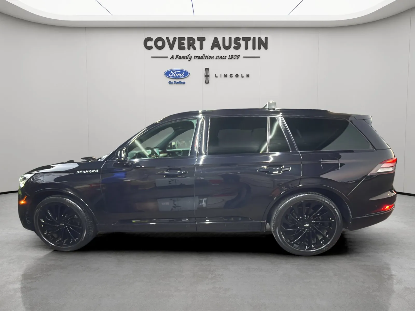 Lincoln Aviator photo 2