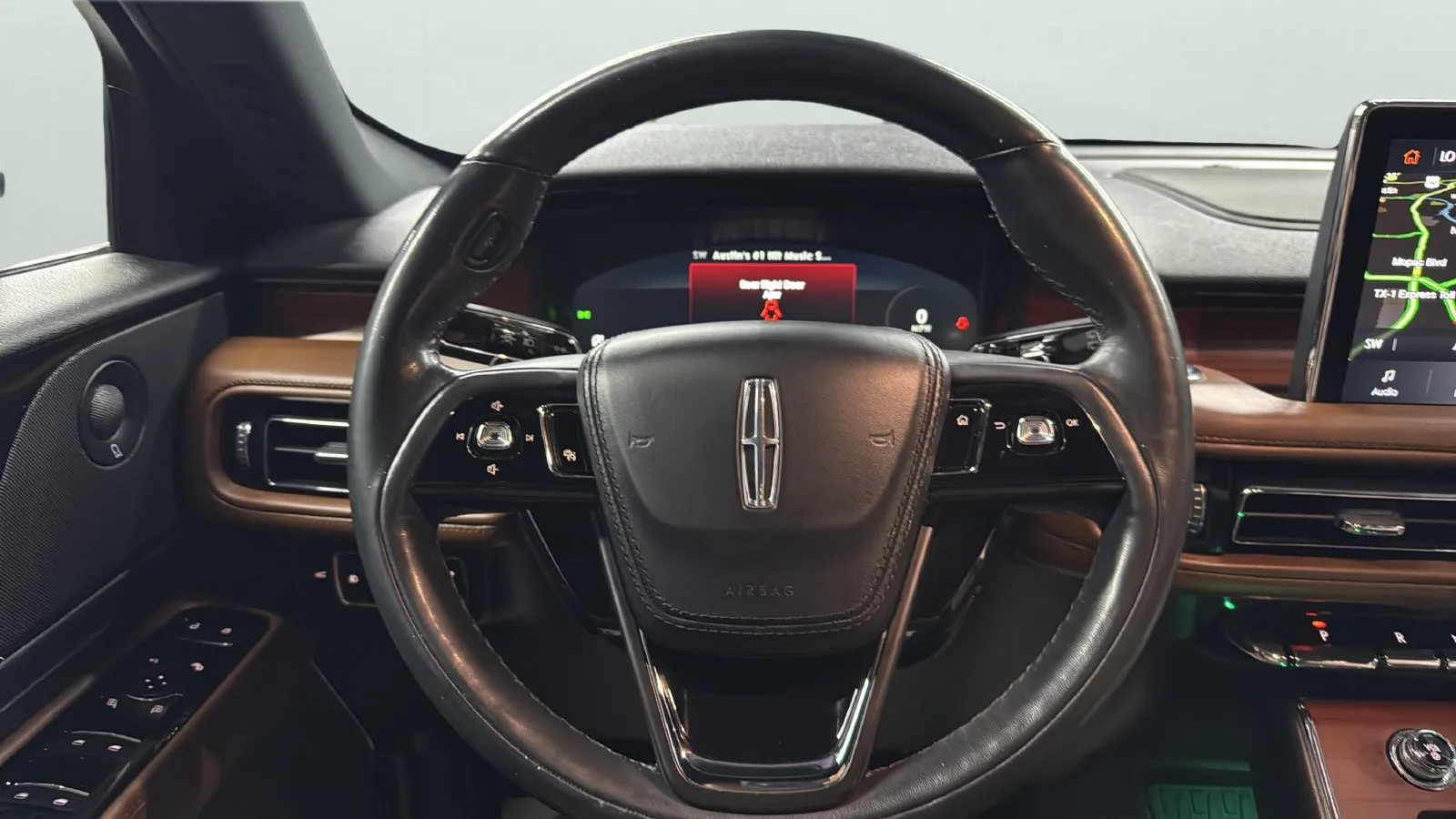 Lincoln Aviator photo 14