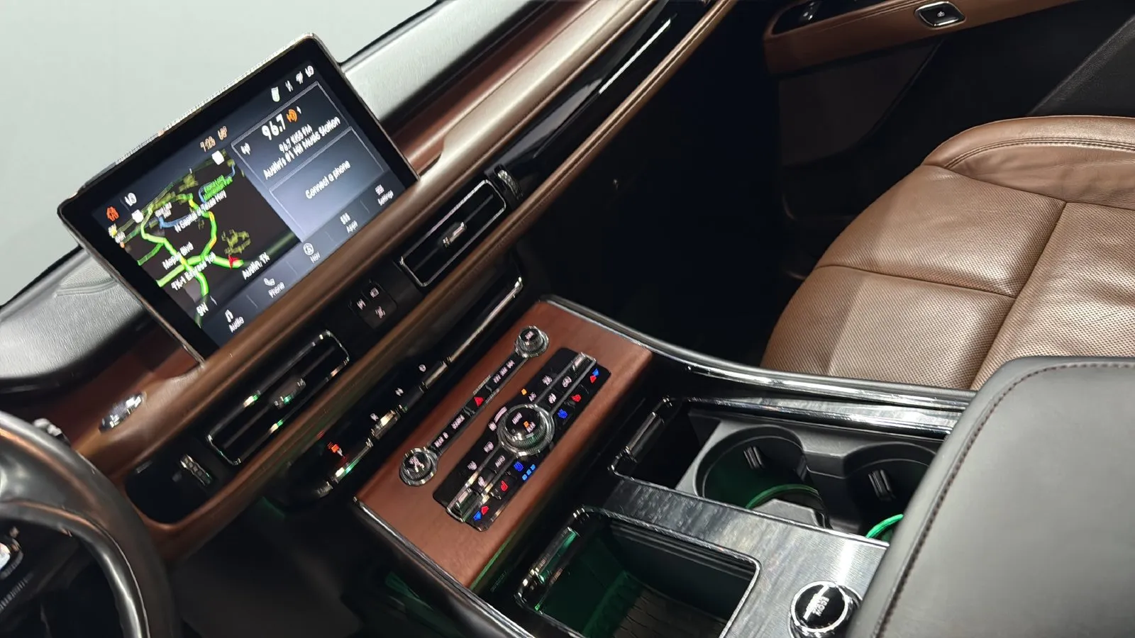 Lincoln Aviator photo 20