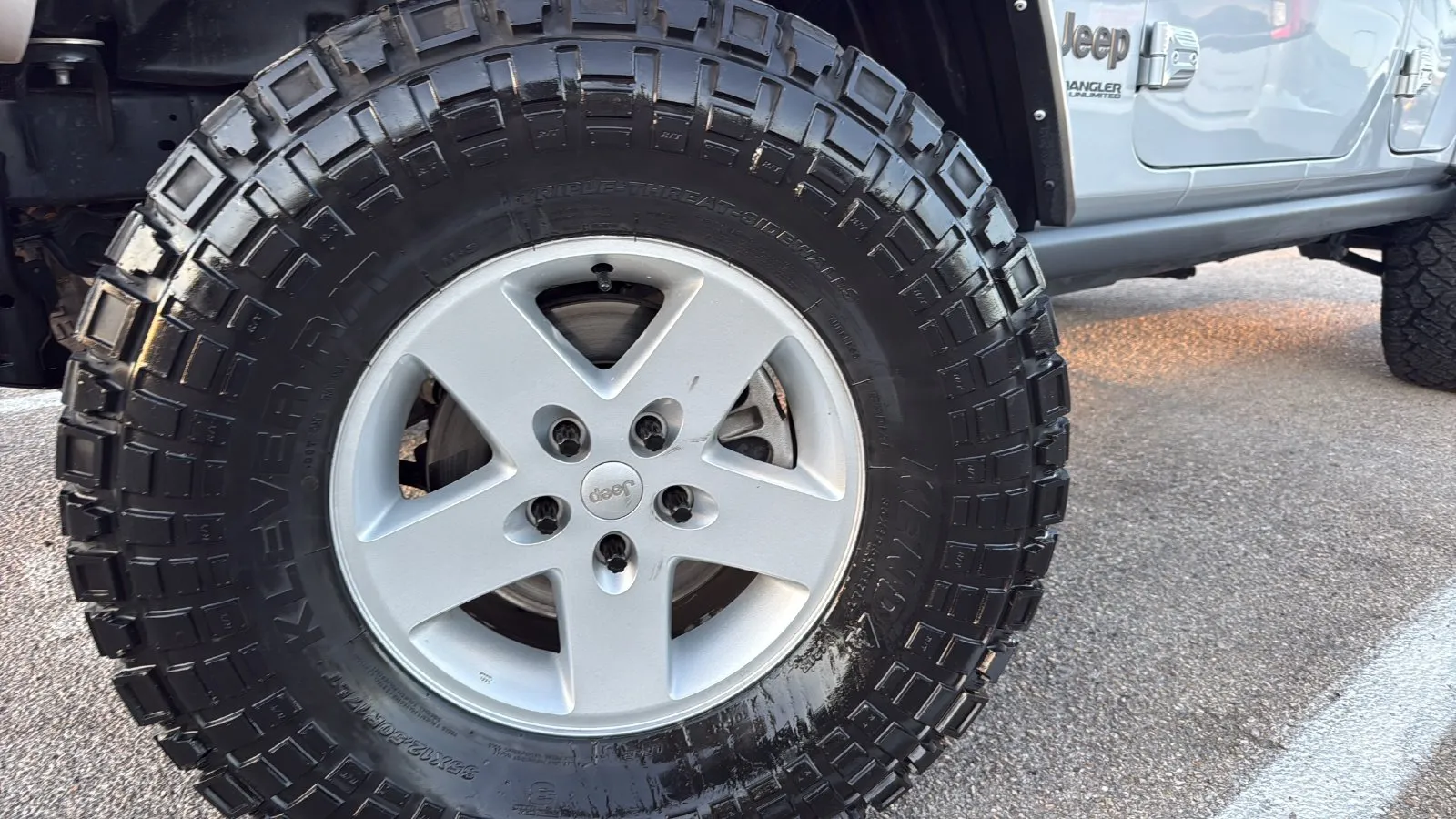 Jeep Wrangler photo 29