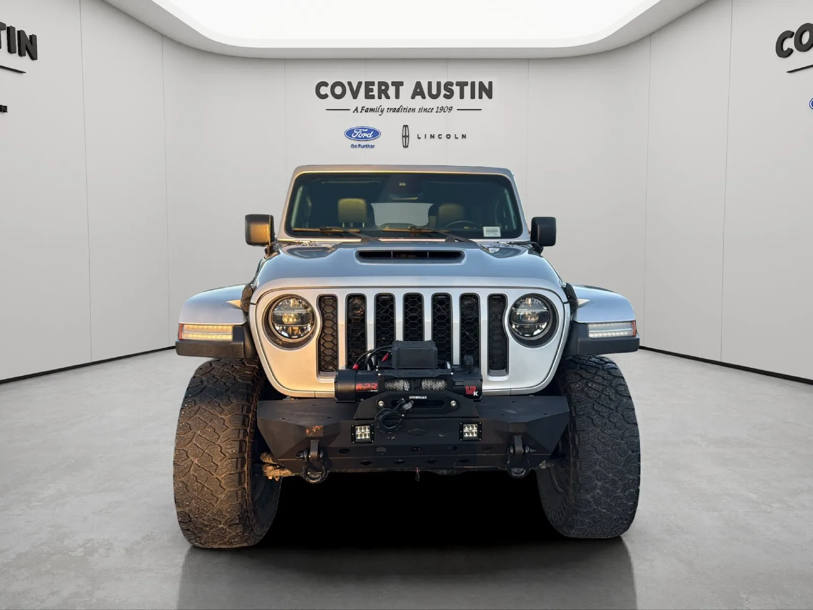 Jeep Wrangler photo 8