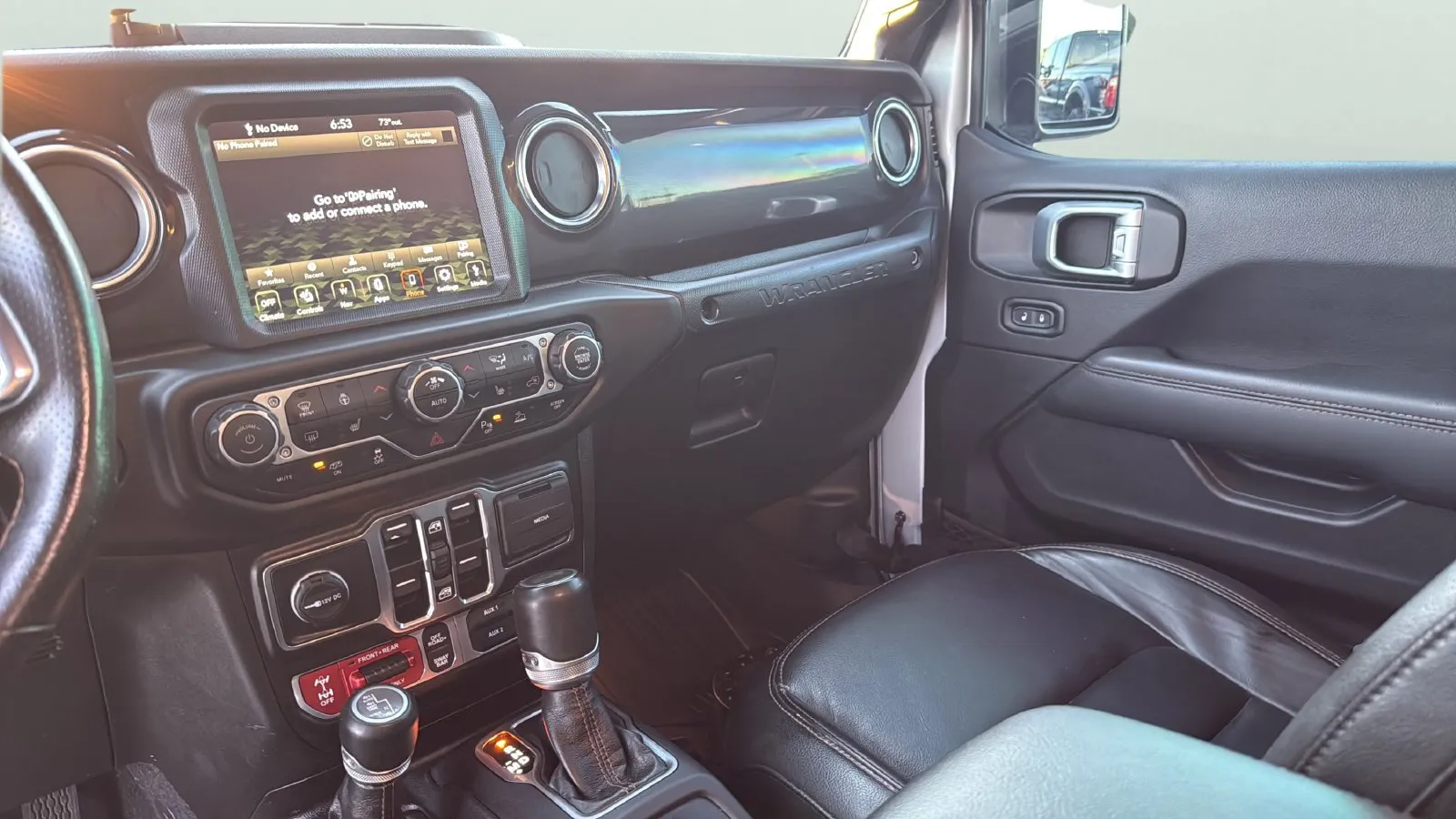 Jeep Wrangler photo 19