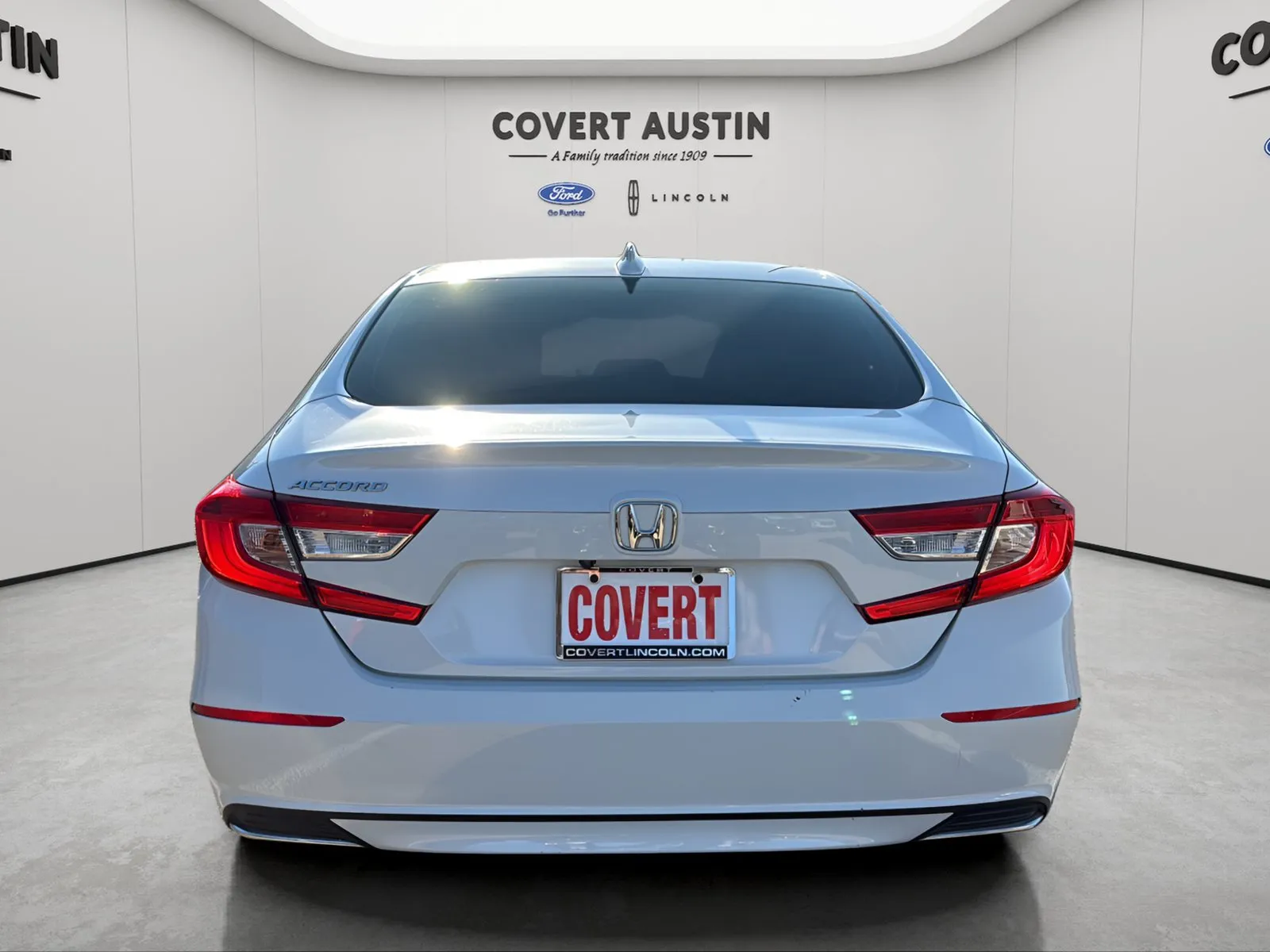 Honda Accord photo 3