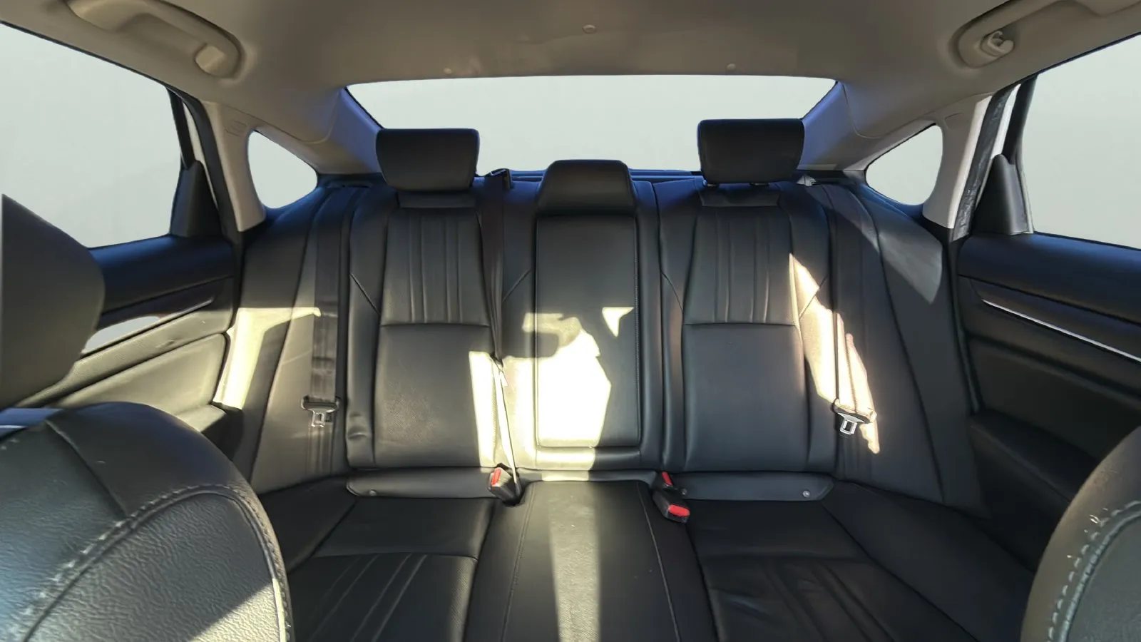 Honda Accord photo 21