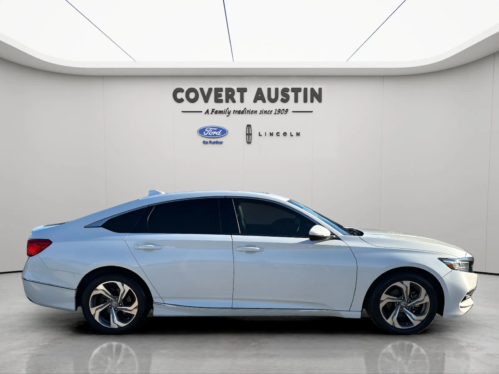 Honda Accord photo 5
