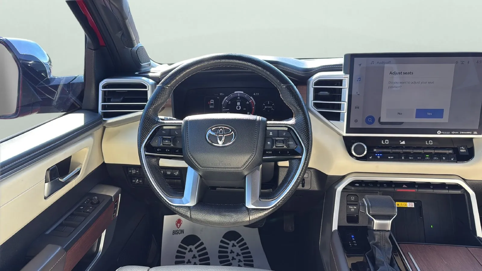 Toyota Tundra photo 11