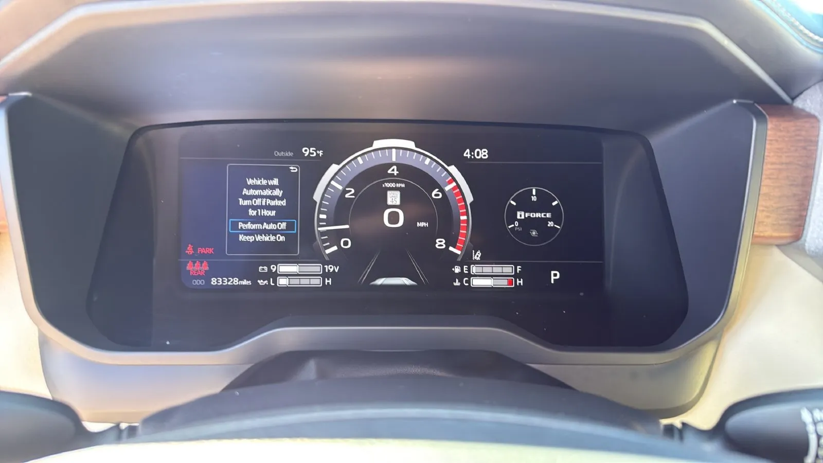 Toyota Tundra photo 12