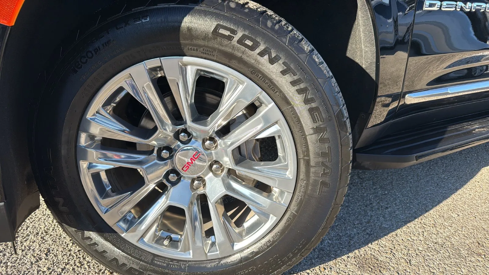 GMC Yukon photo 29