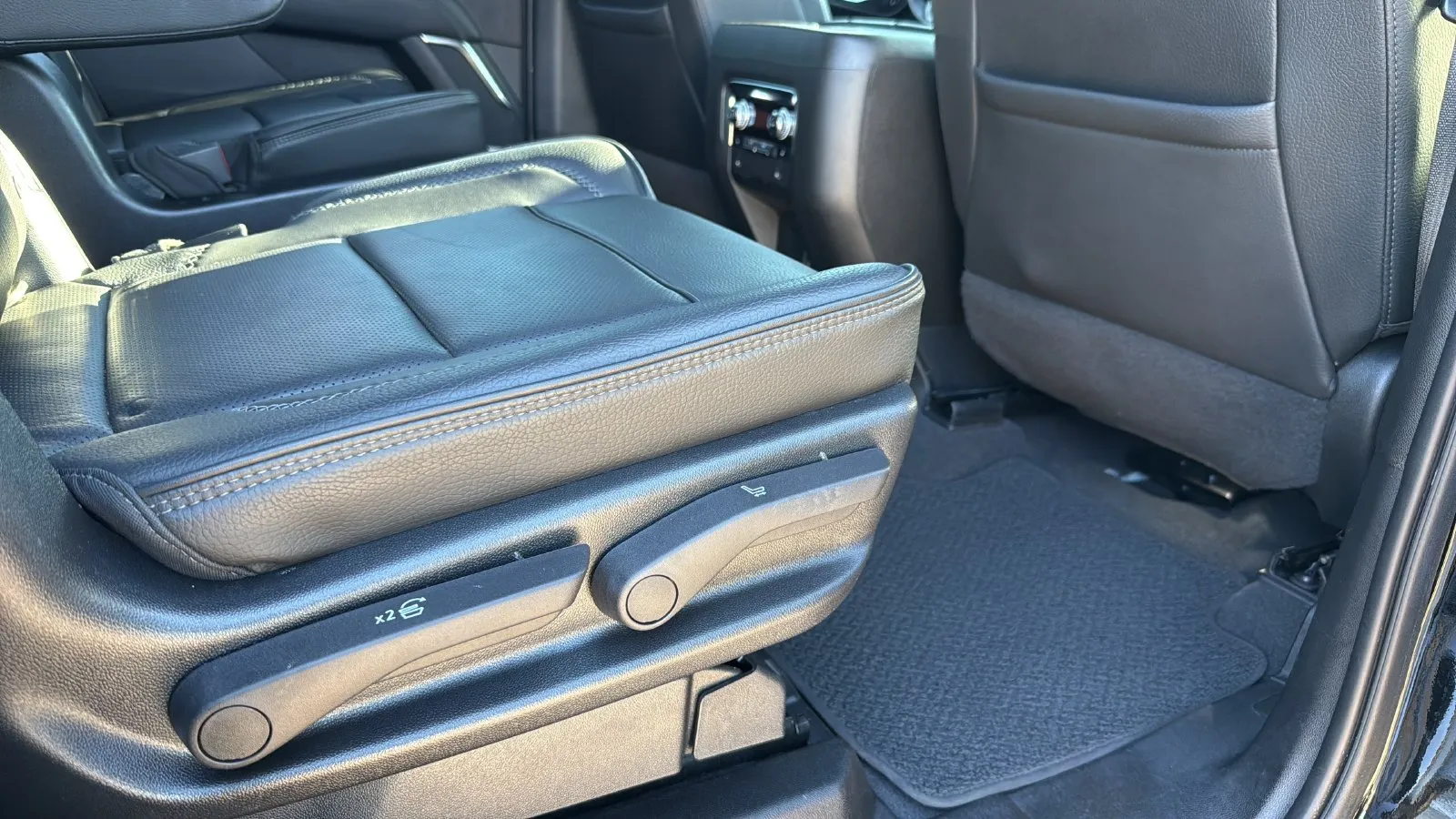 GMC Yukon photo 26