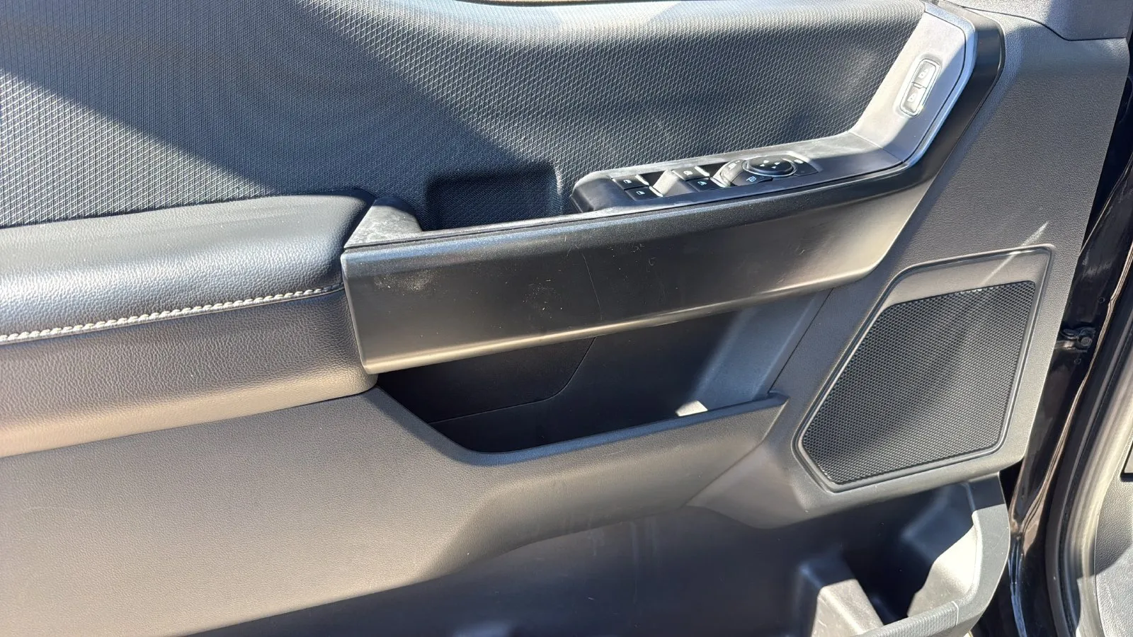 Ford F-150 photo 9