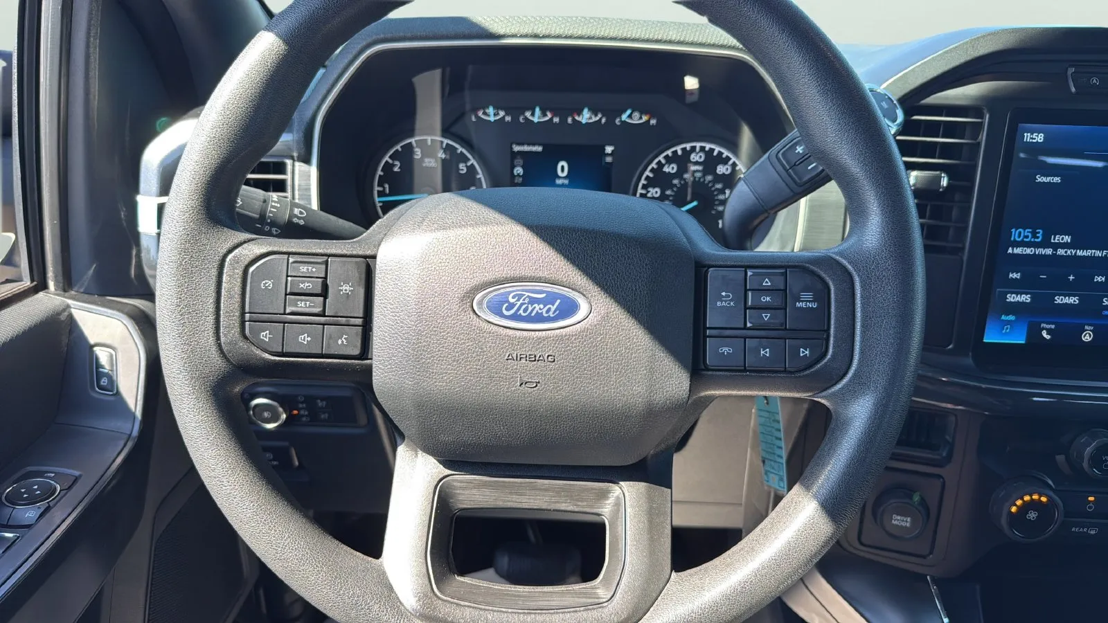 Ford F-150 photo 12