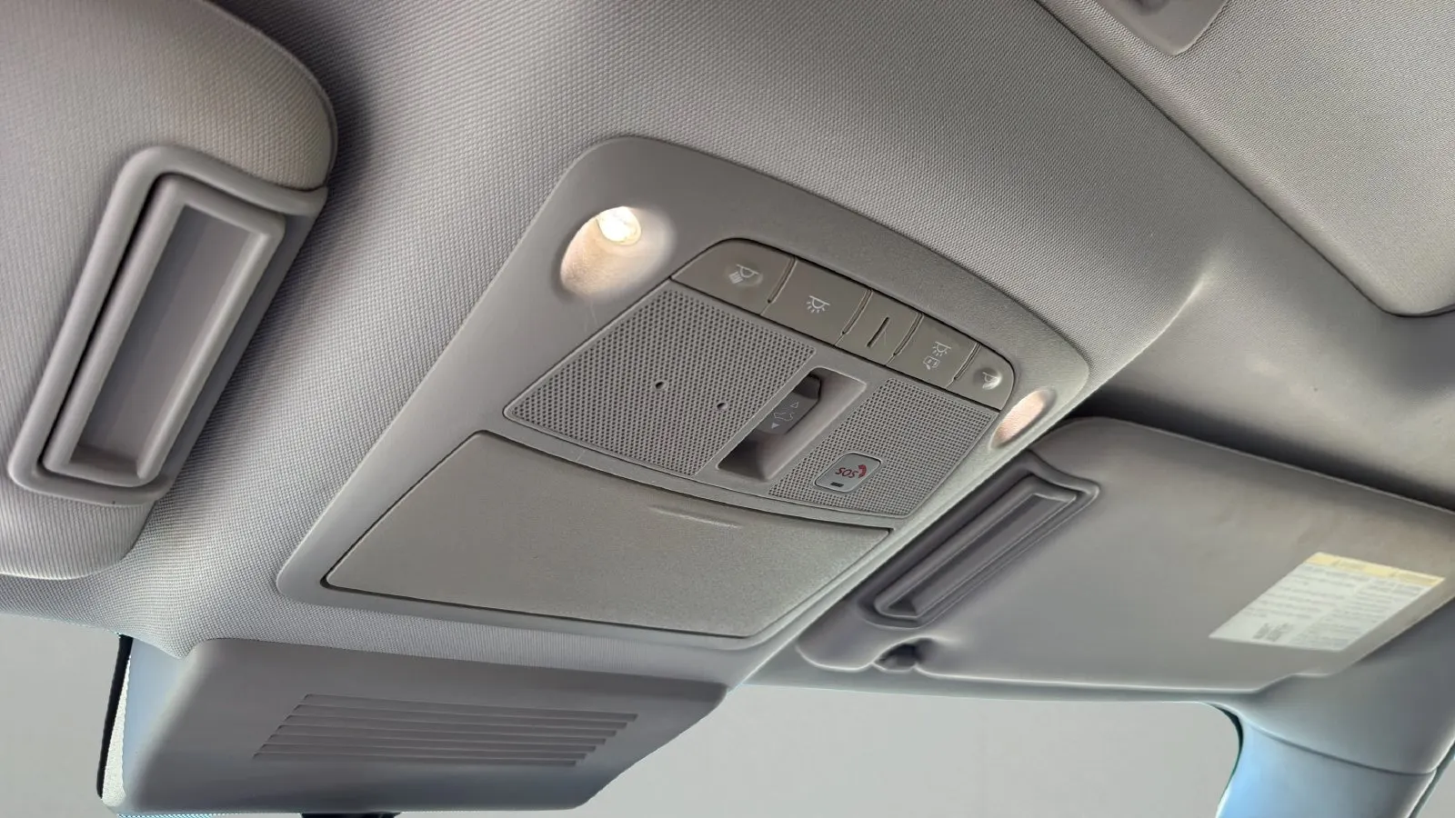 Infiniti QX80 photo 22