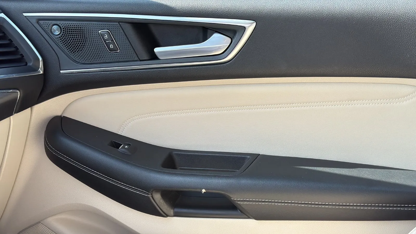 Ford Edge photo 23