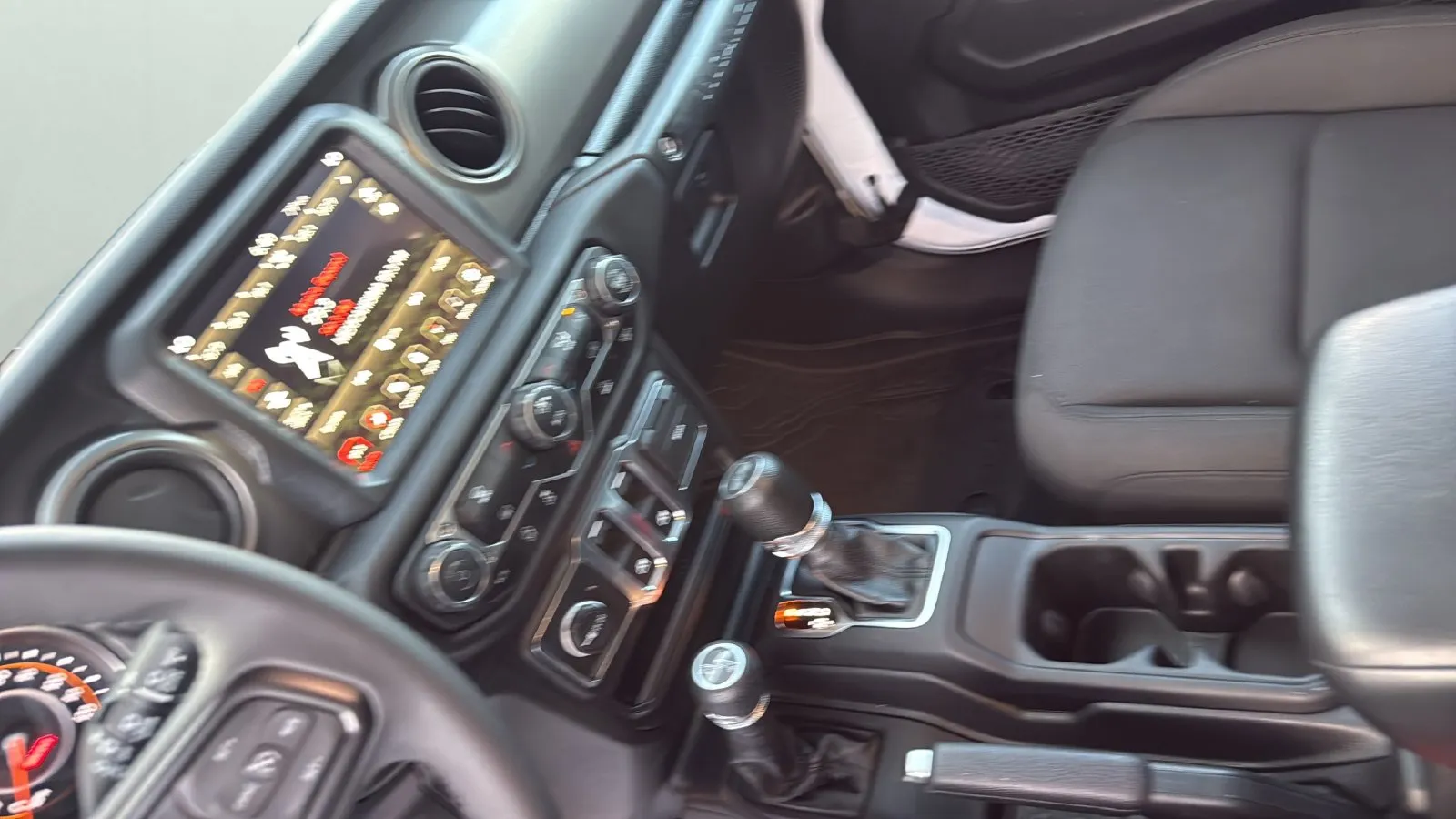 Jeep Wrangler photo 20