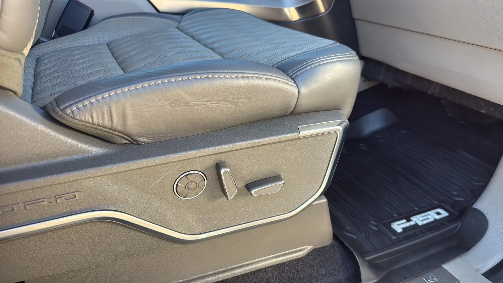 Ford F-150 photo 23