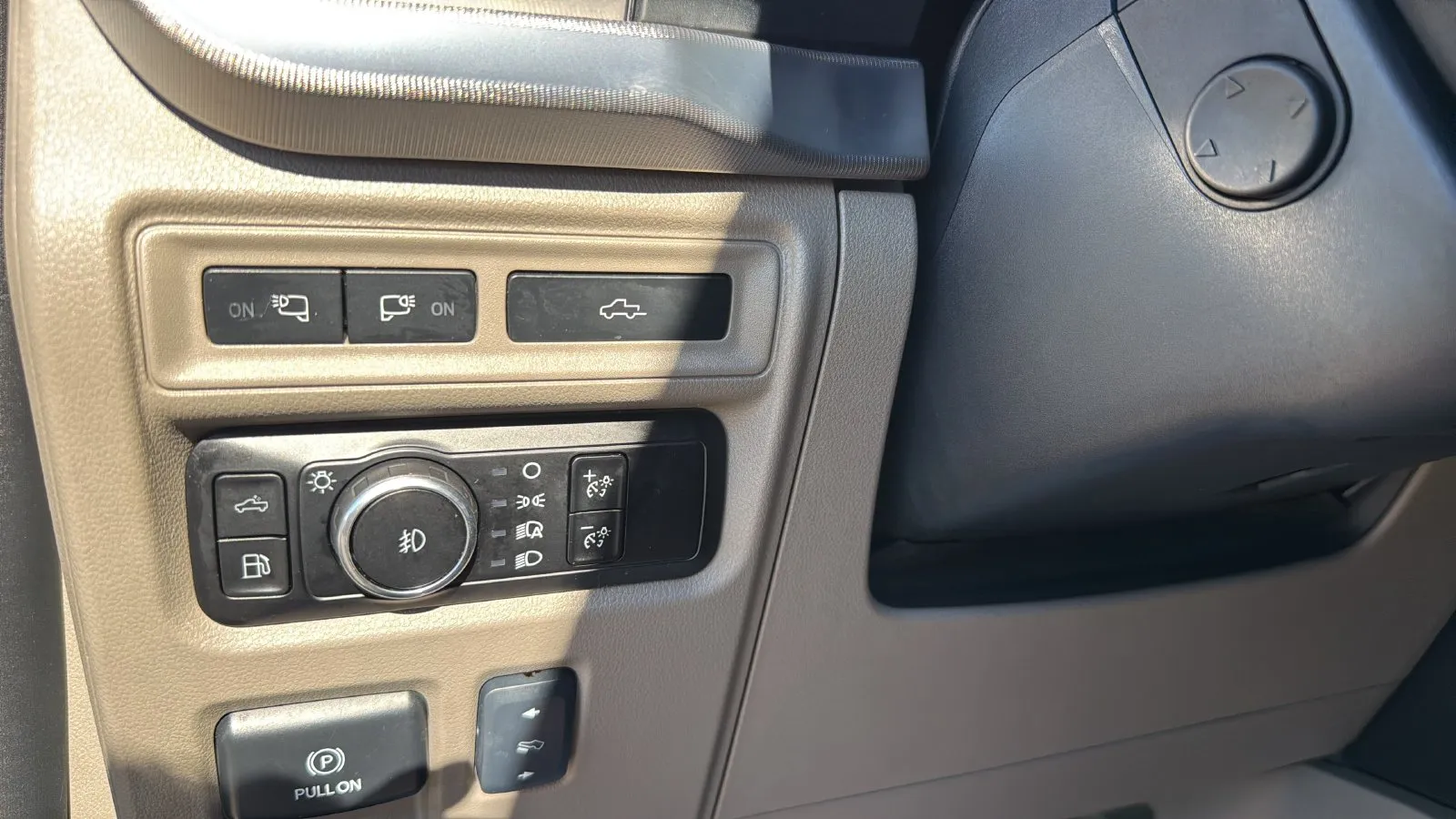 Ford F-150 photo 16