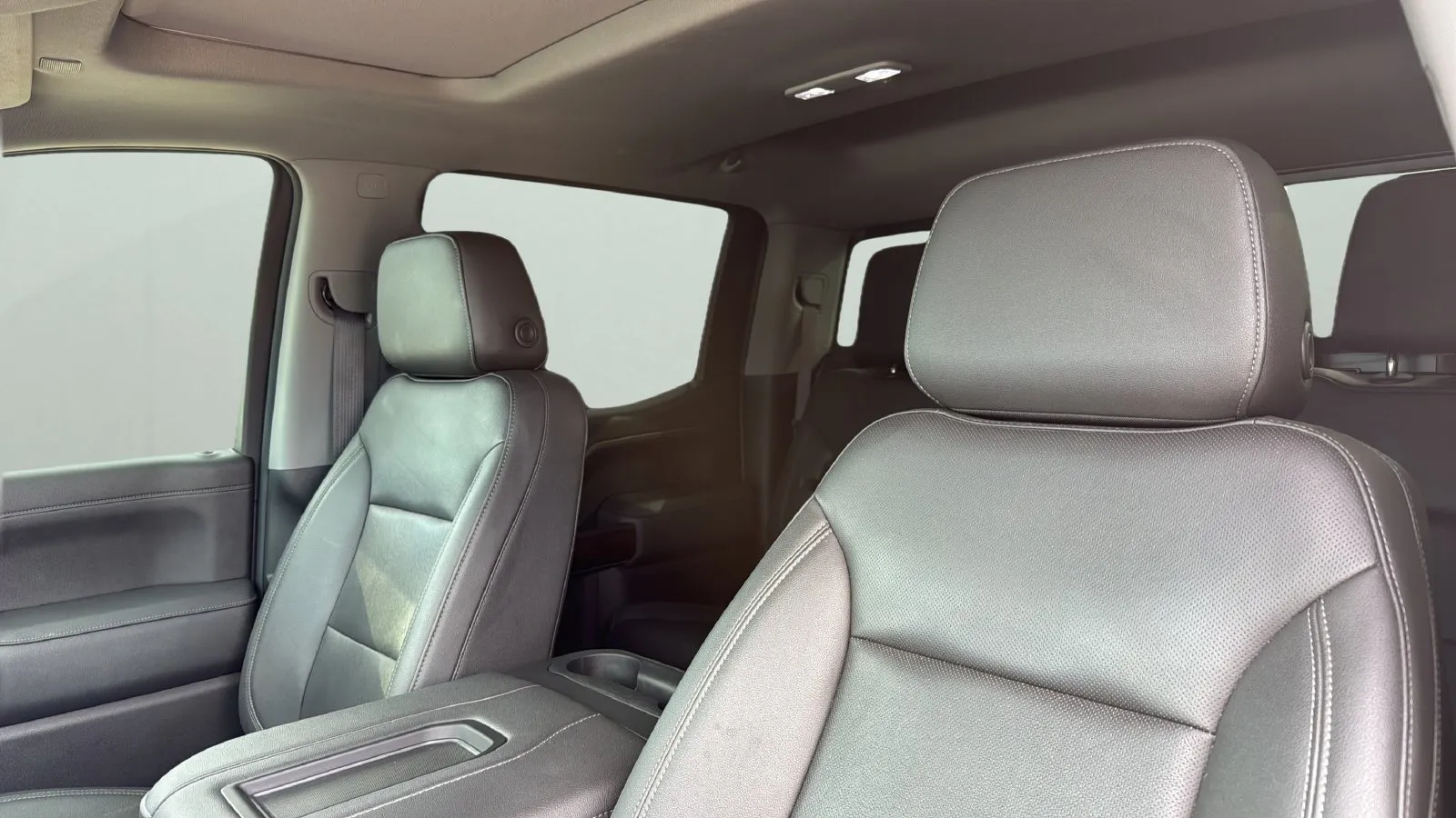 GMC Sierra photo 9