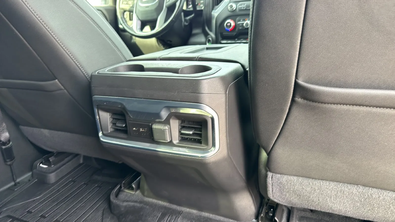 GMC Sierra photo 27