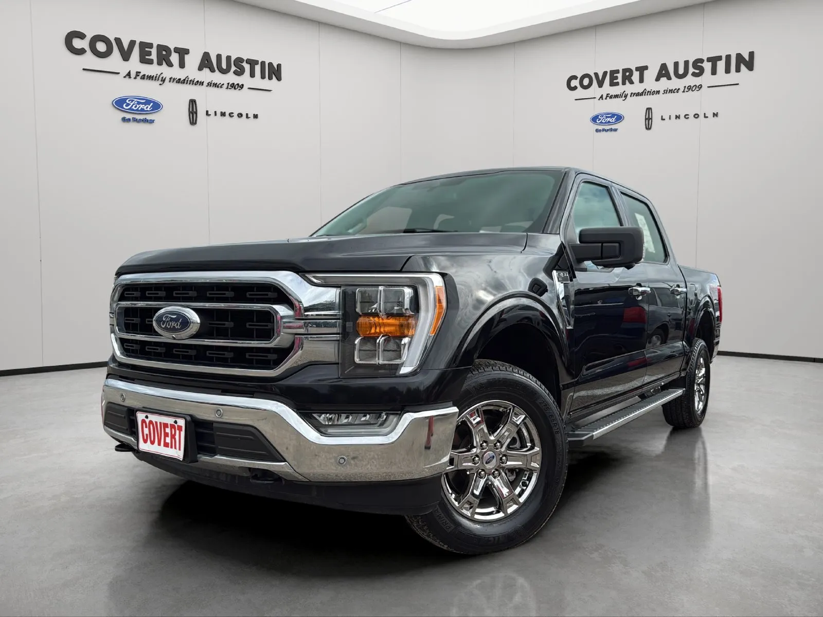 Black 2022 Ford F-150 XLT for sale in Austin, TX