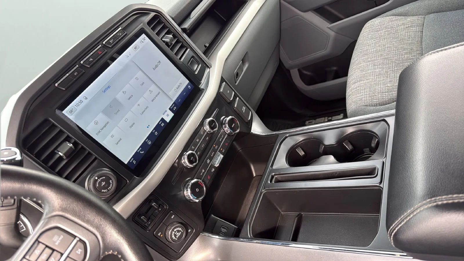 Ford F-150 photo 20