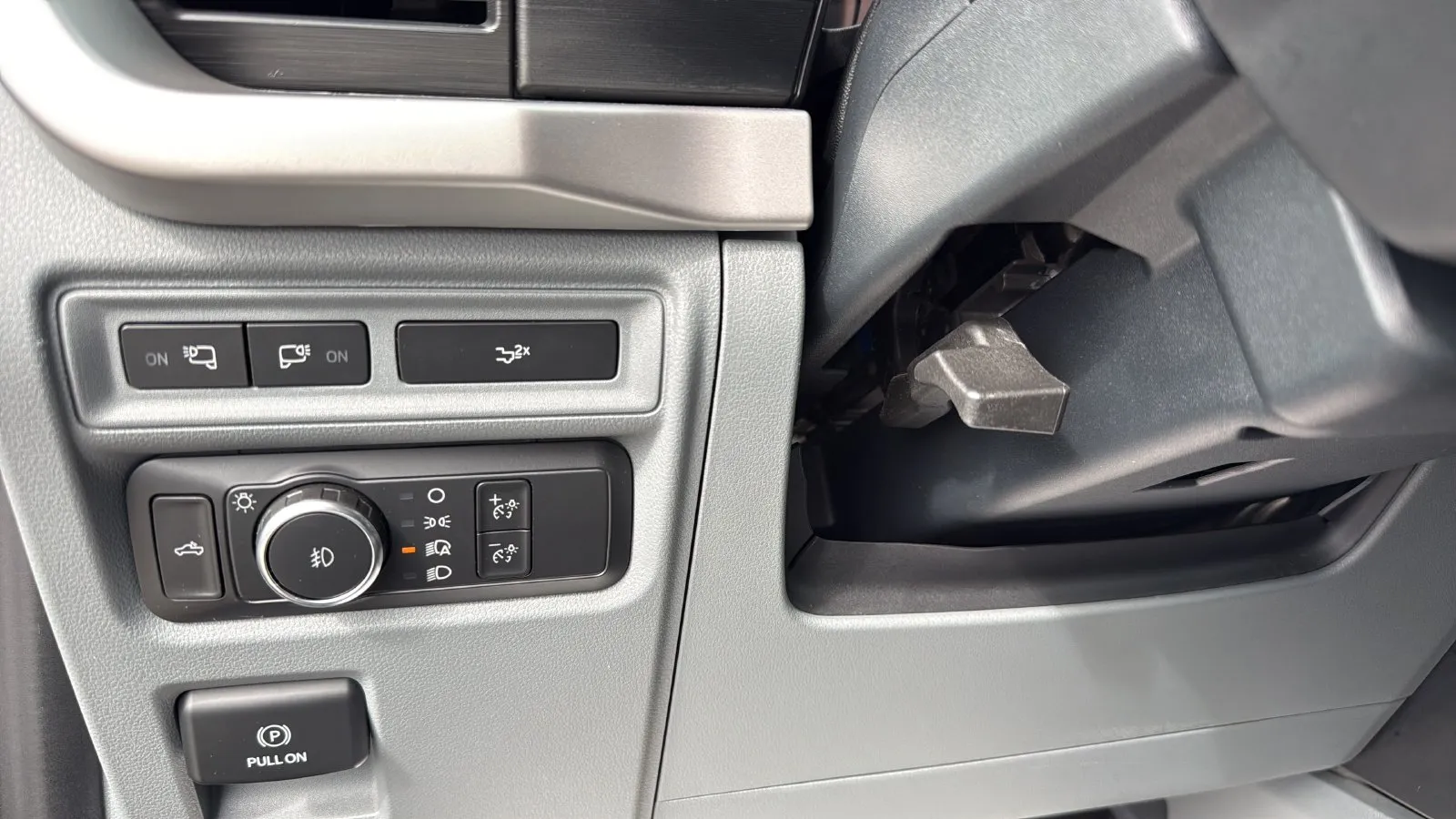 Ford F-150 photo 17
