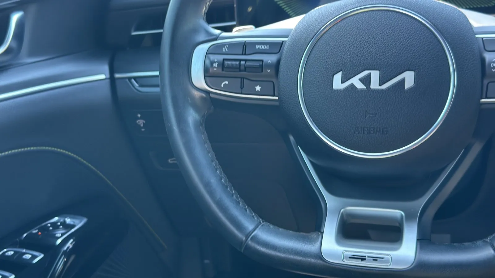 Kia K5 photo 16