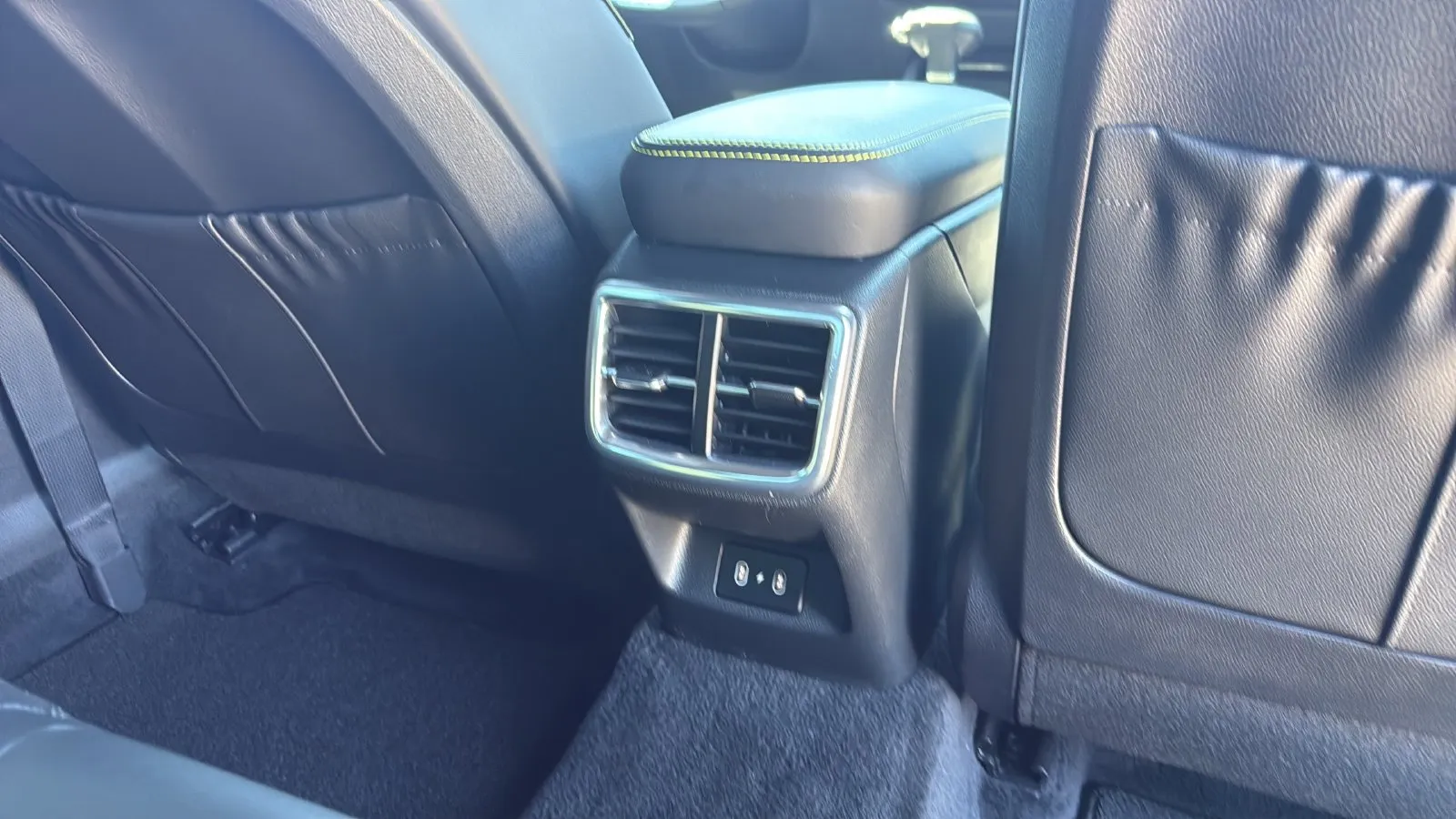 Kia K5 photo 27