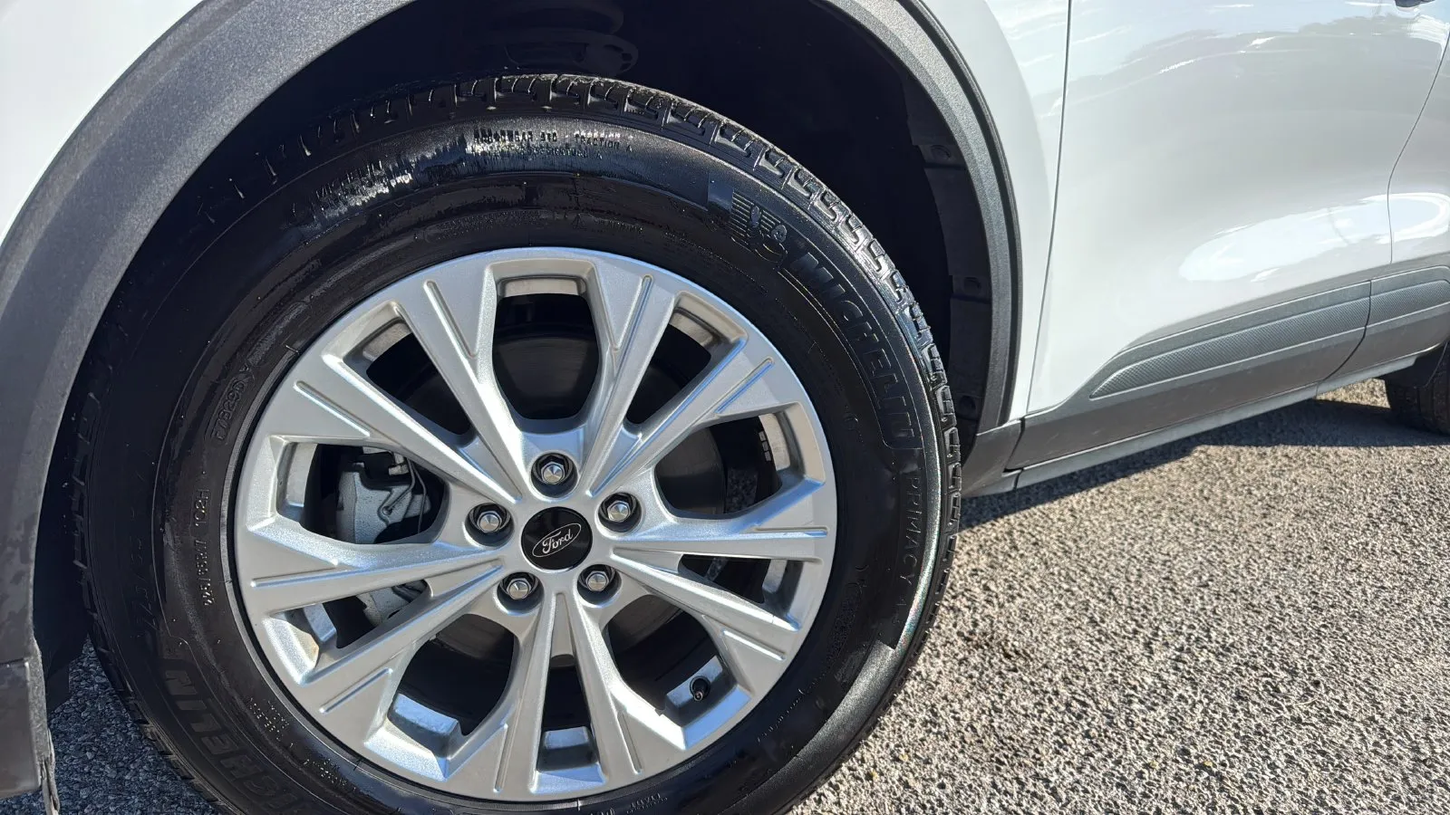 Ford Escape photo 28