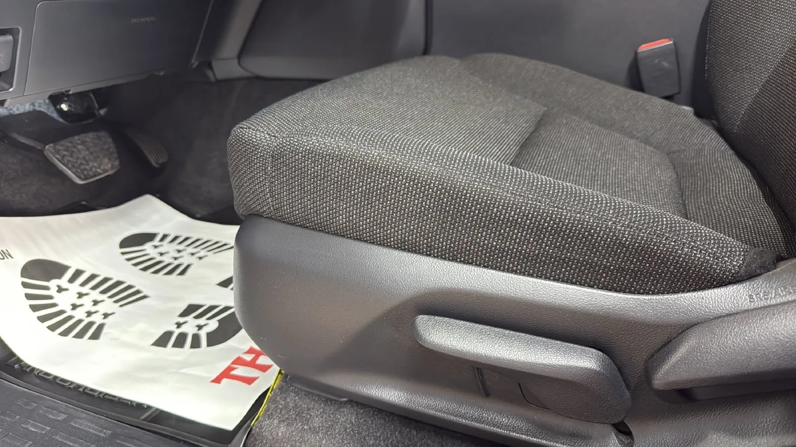 Toyota Land Cruiser photo 10