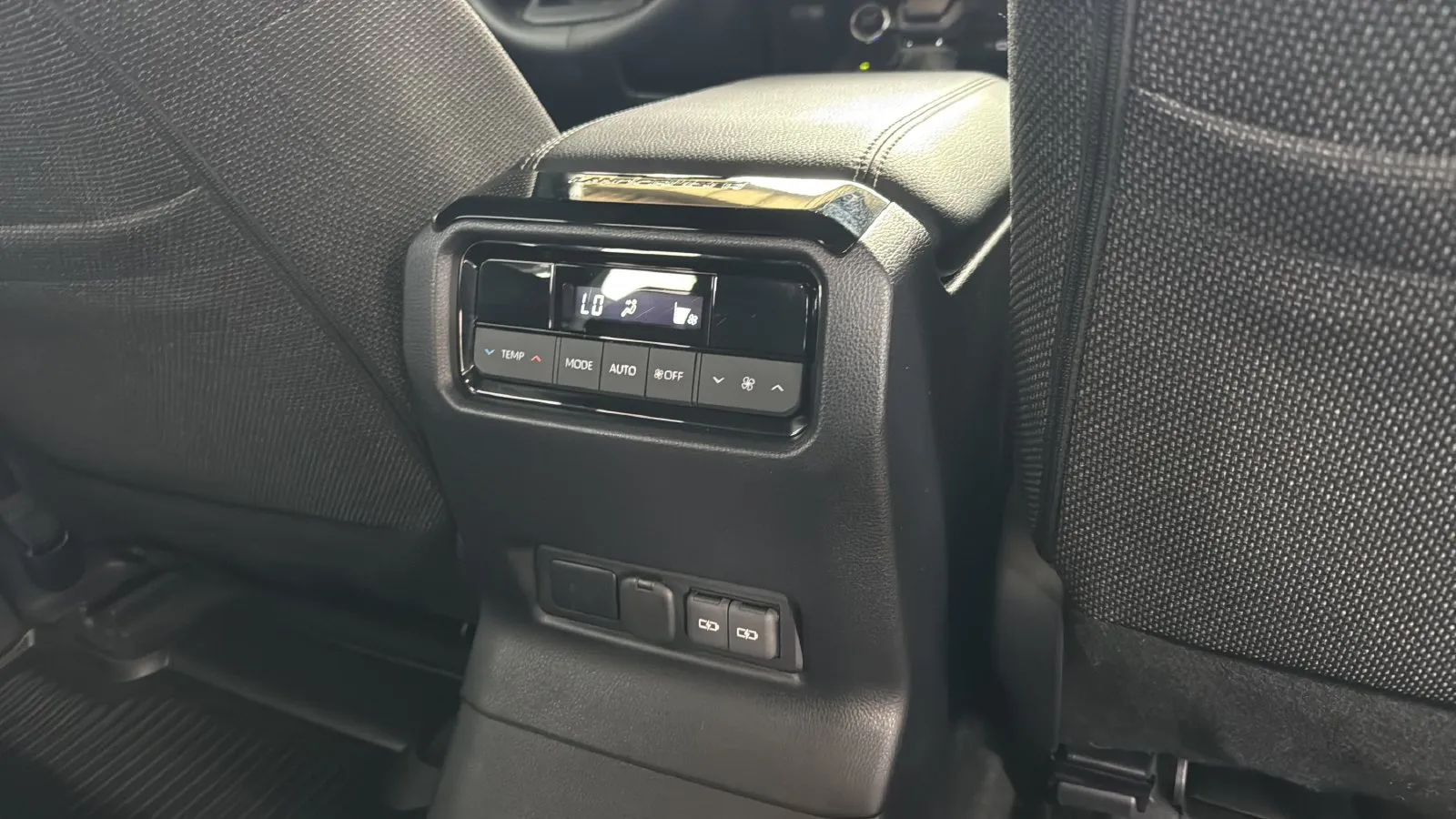 Toyota Land Cruiser photo 27