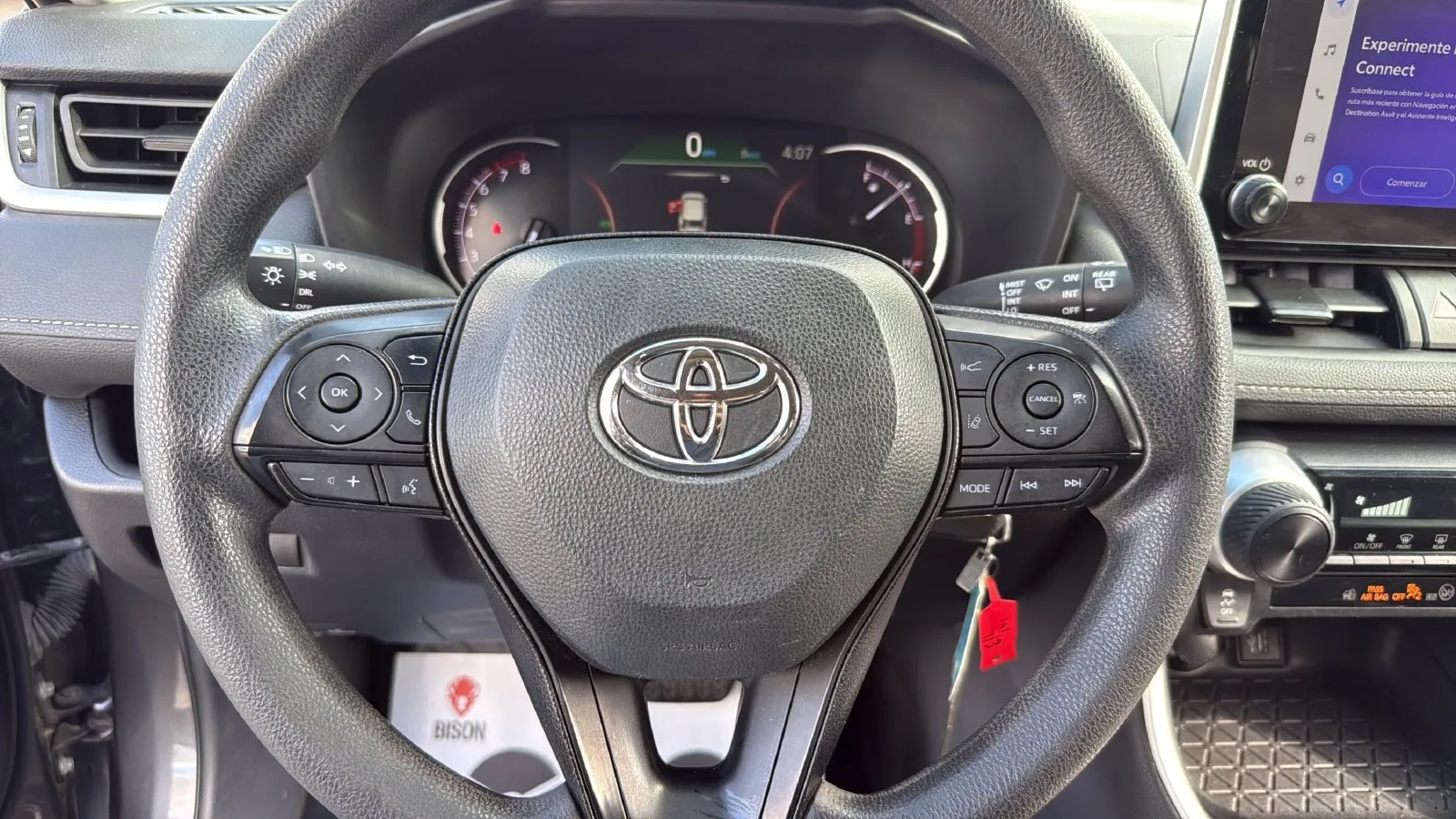 Toyota RAV4 photo 8