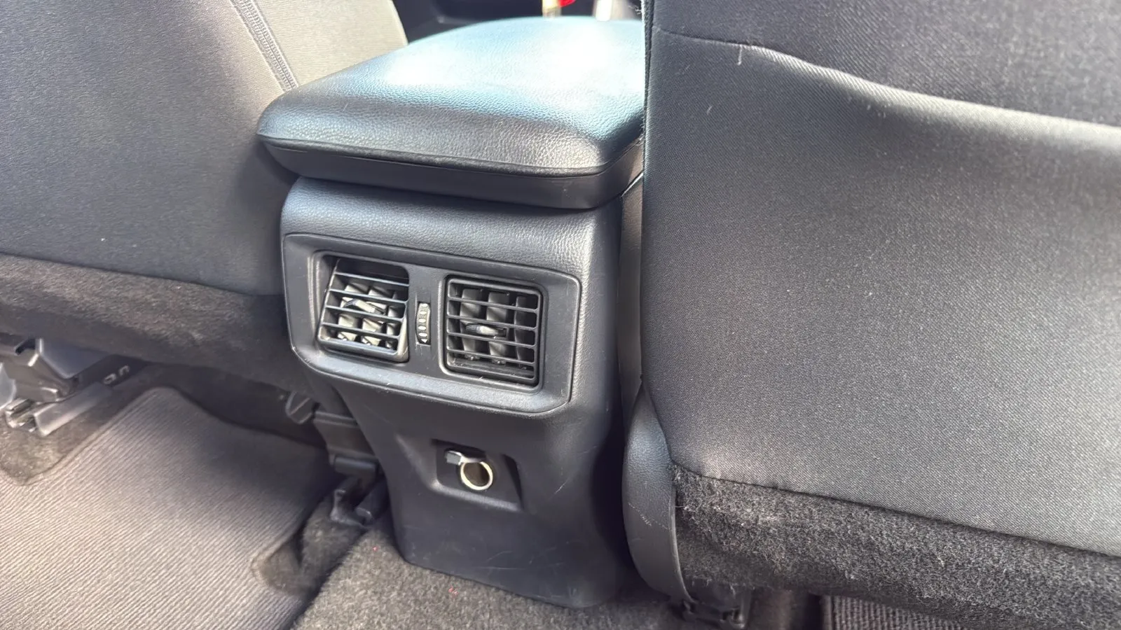 Toyota RAV4 photo 21