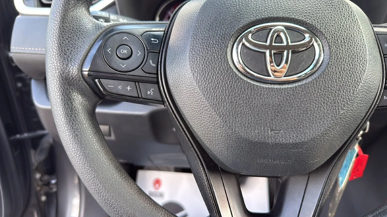 Toyota RAV4 photo 10