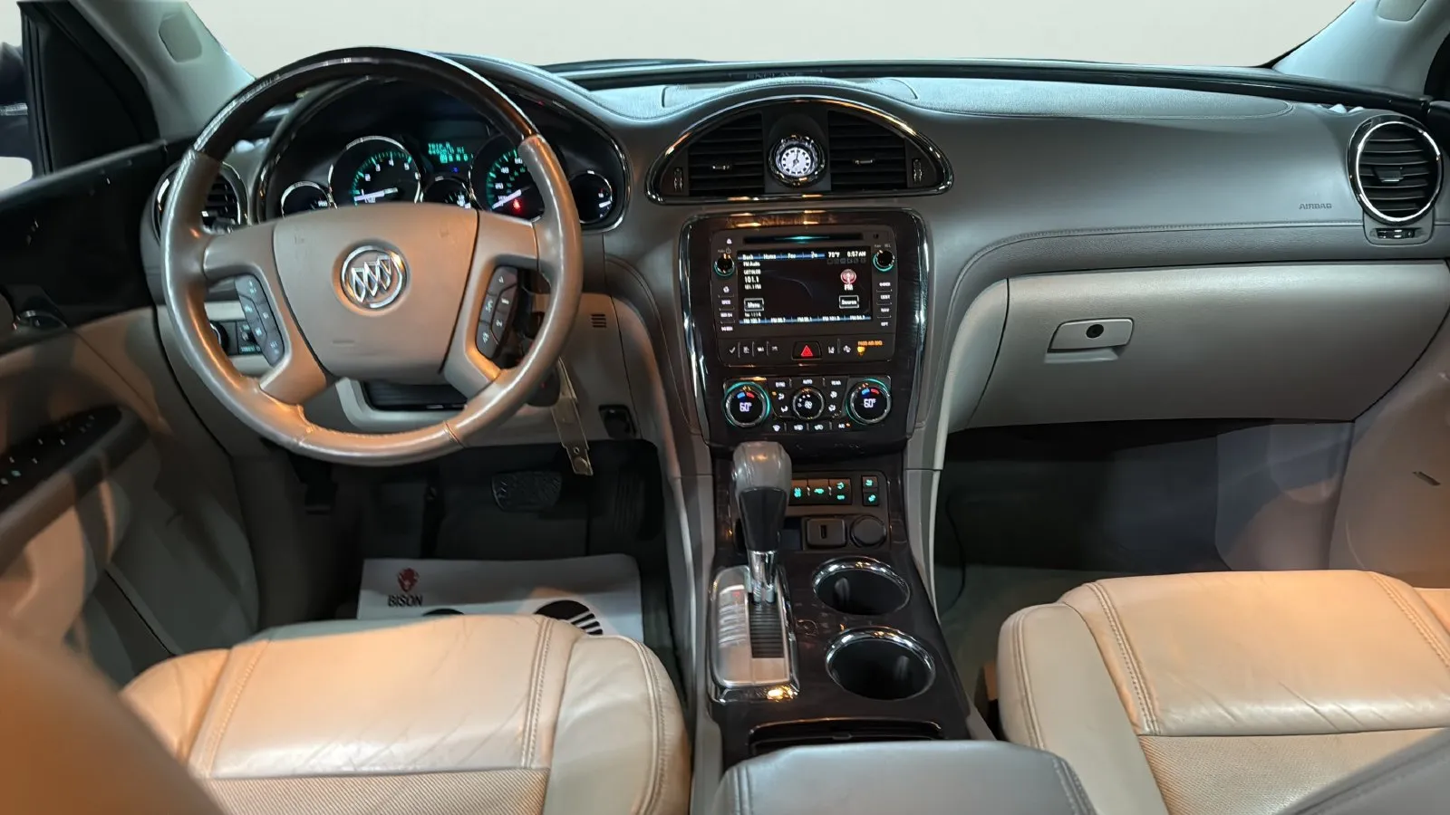 Buick Enclave photo 21