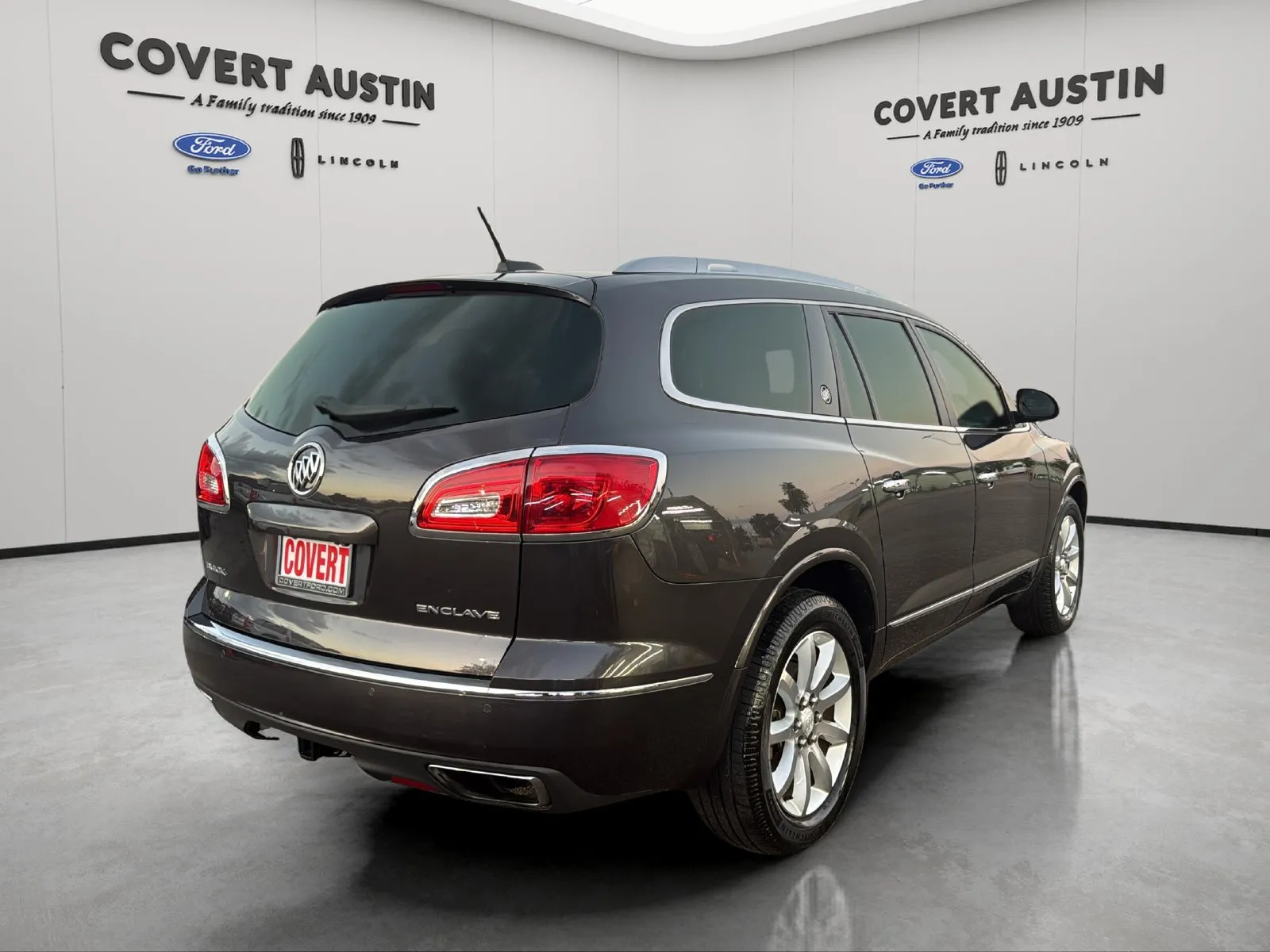 Buick Enclave photo 5