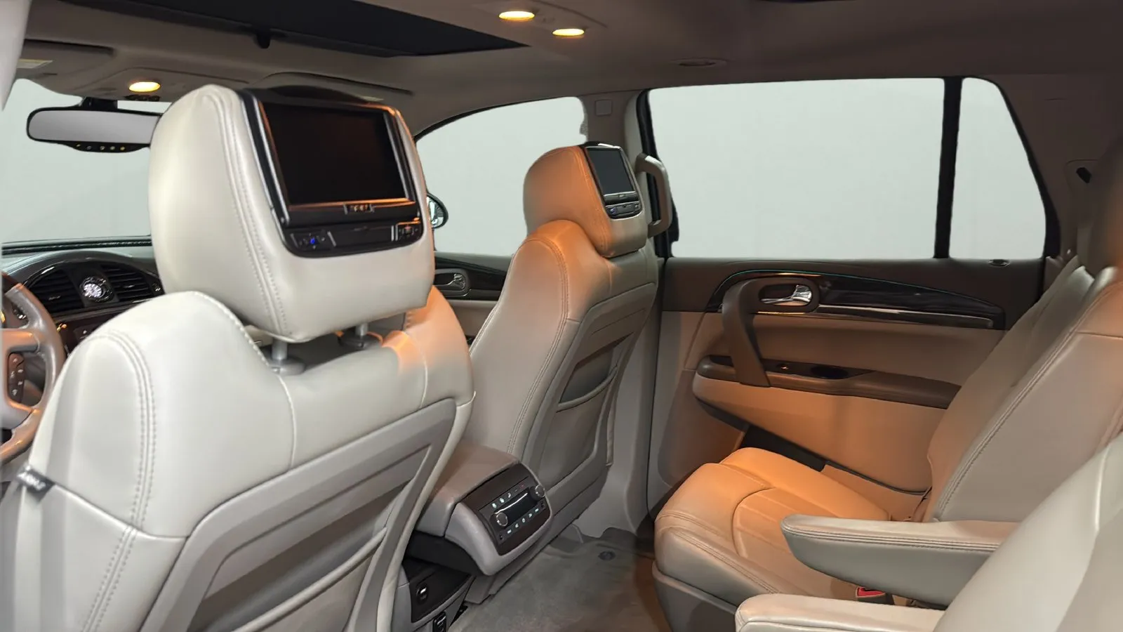 Buick Enclave photo 28