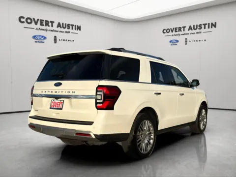 More photos of 2022 Ford Expedition Limited at Covert Ford Lincoln, TX