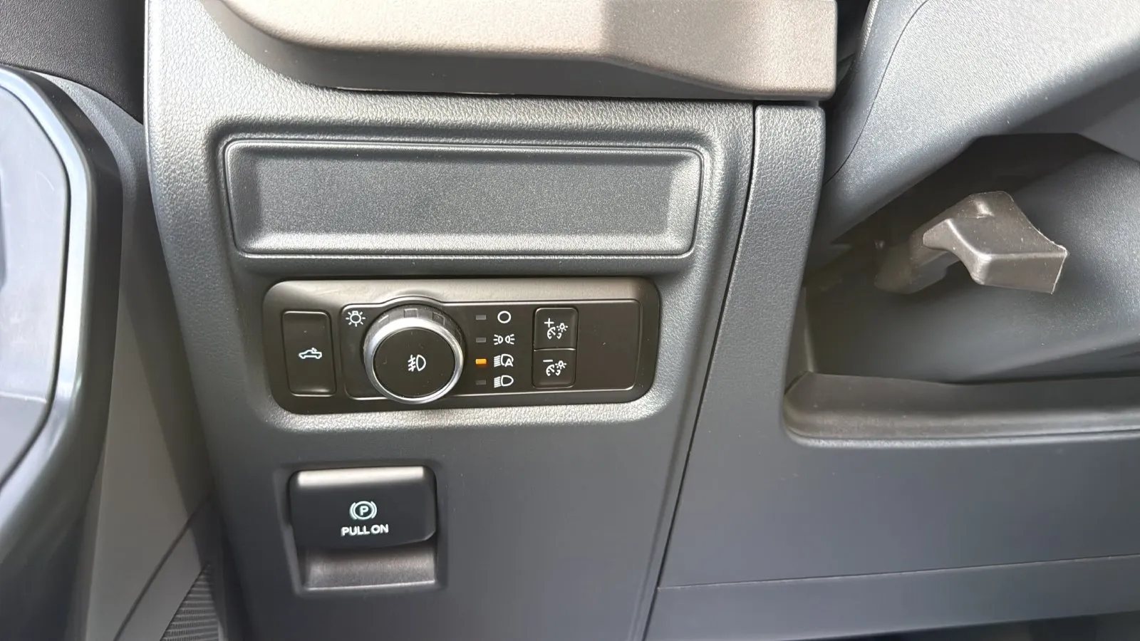 Ford F-150 photo 17